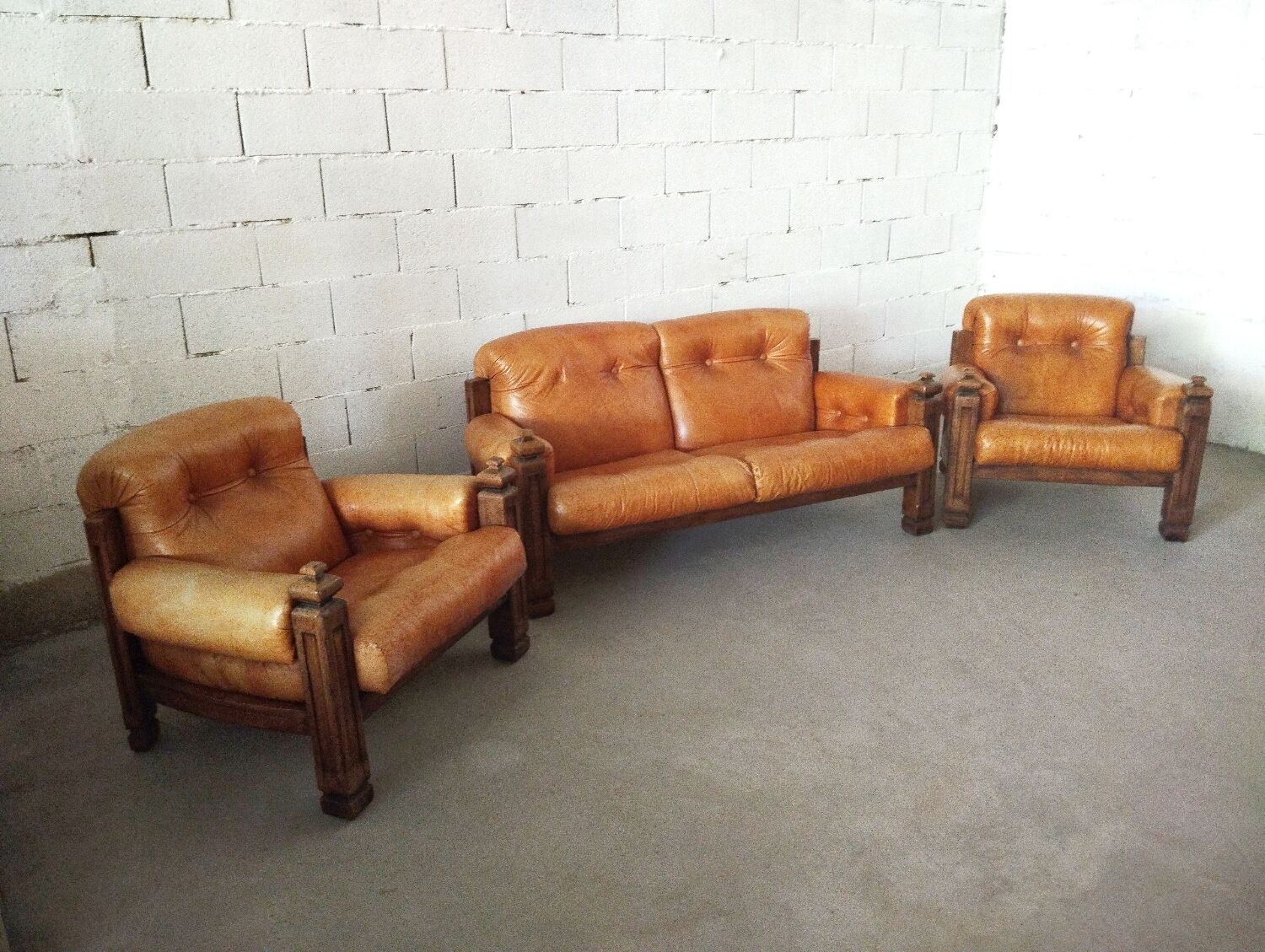 Brutalist leather lounge