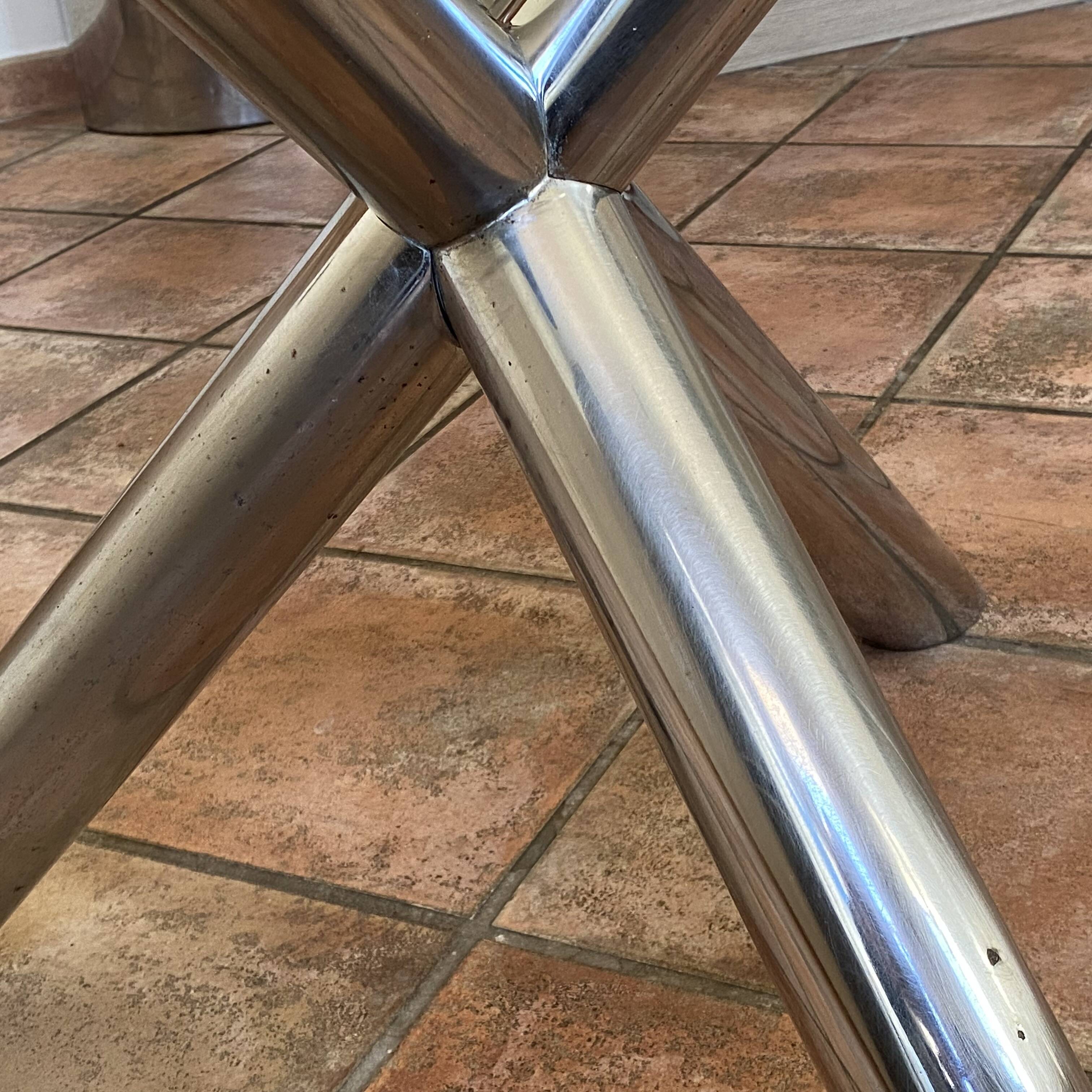 Renato Zevi table for Roche Bobois. 1970. Diameter 120cm.