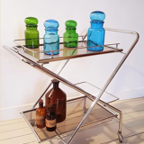 Vintage dessert with foldable wheels