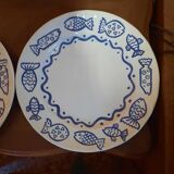 Duo of plates decorated fish