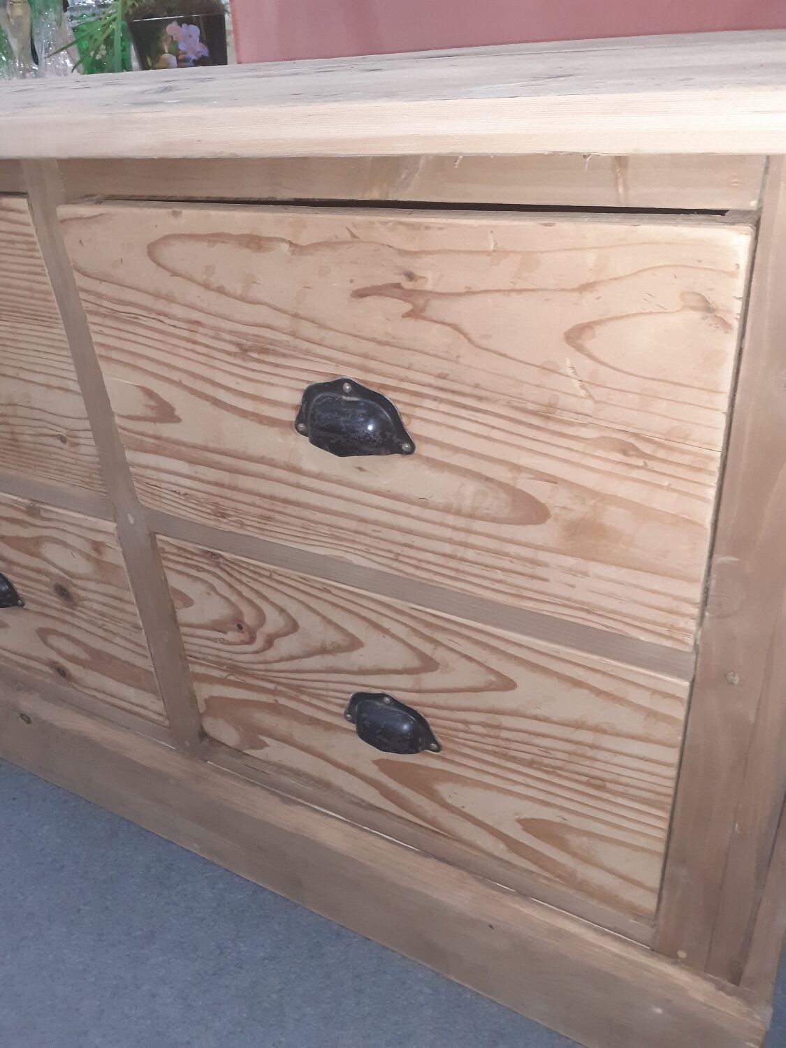Trade furniture 8 drawers fir