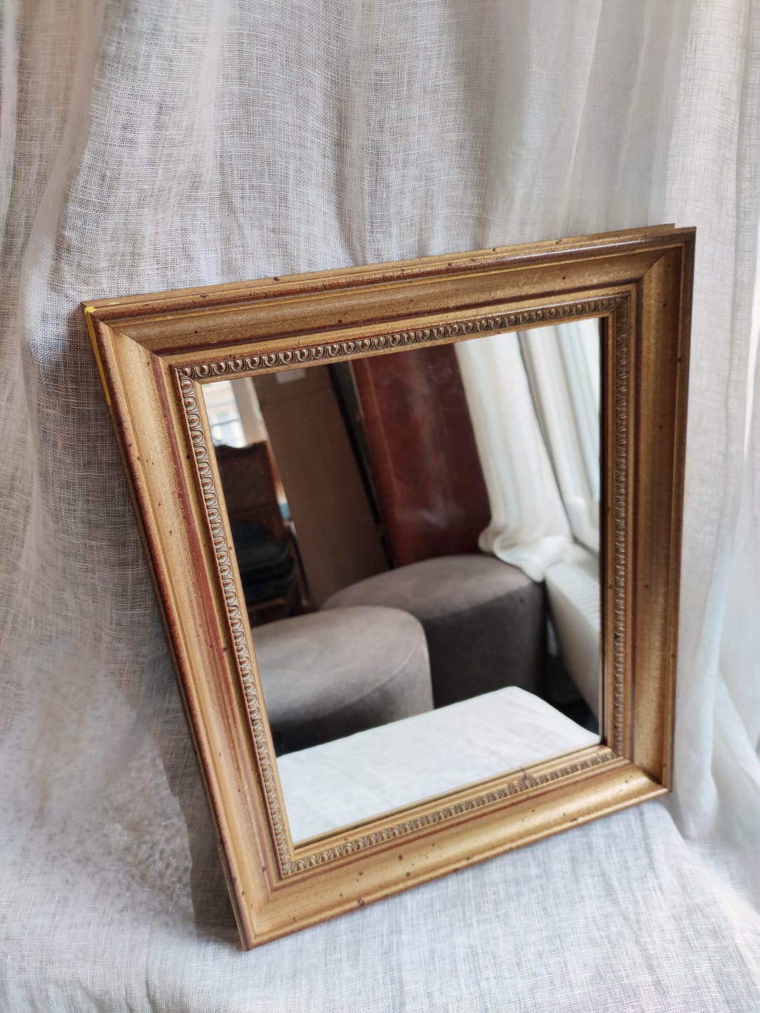 Gold rectangular mirror