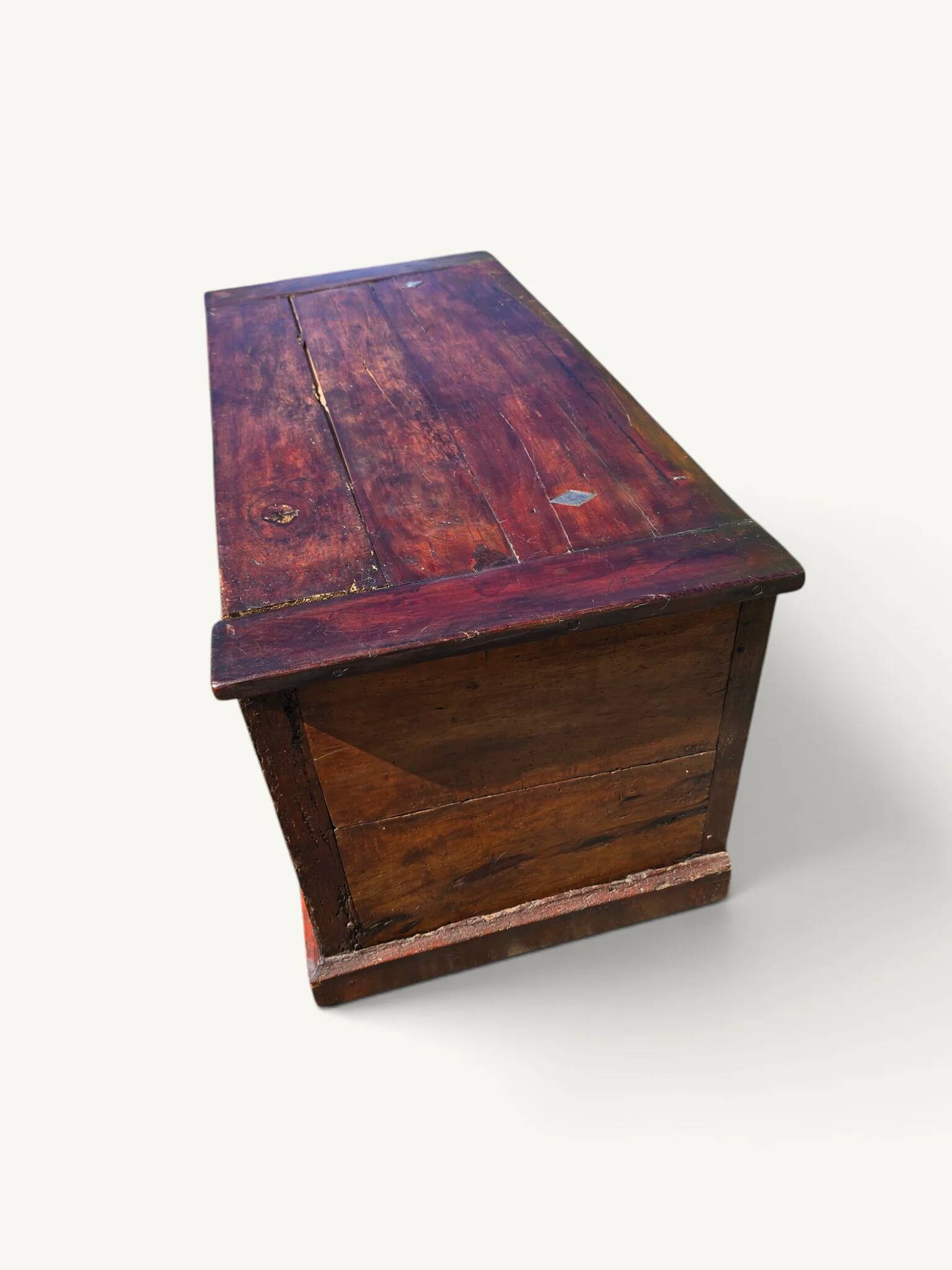 Grand coffre ancien rustique bois massif XIXe siècle