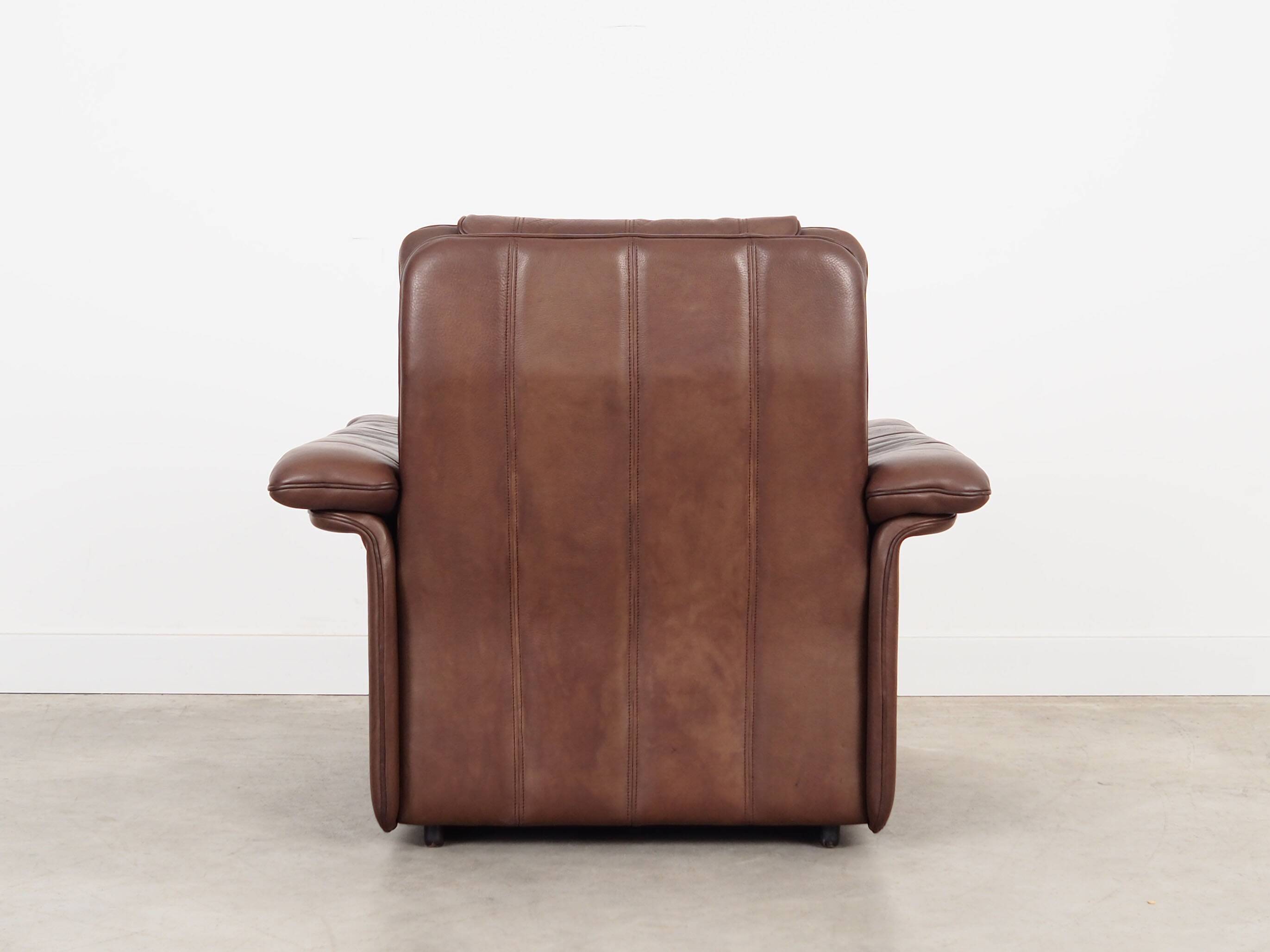 Fauteuil en cuir marron, design suisse, années 1970, fabrication : De Sede