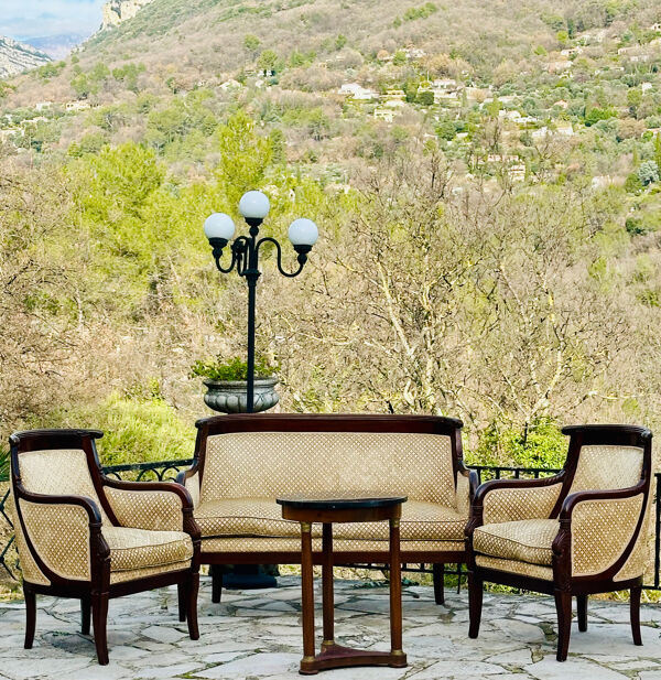 Guéridon Empire en Acajou et placage d’acajou. .