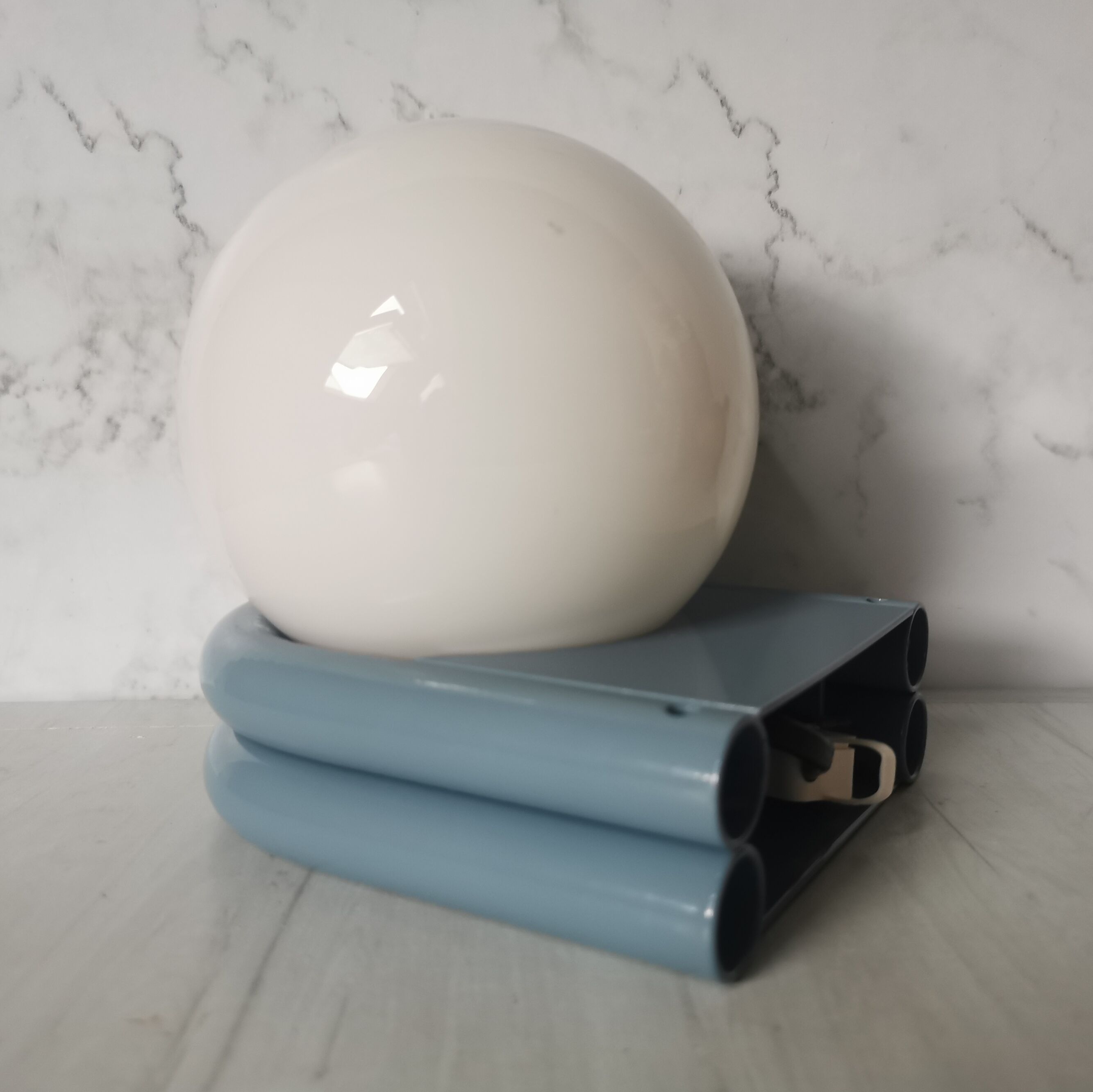 Vintage metal and opaline wall lamp
