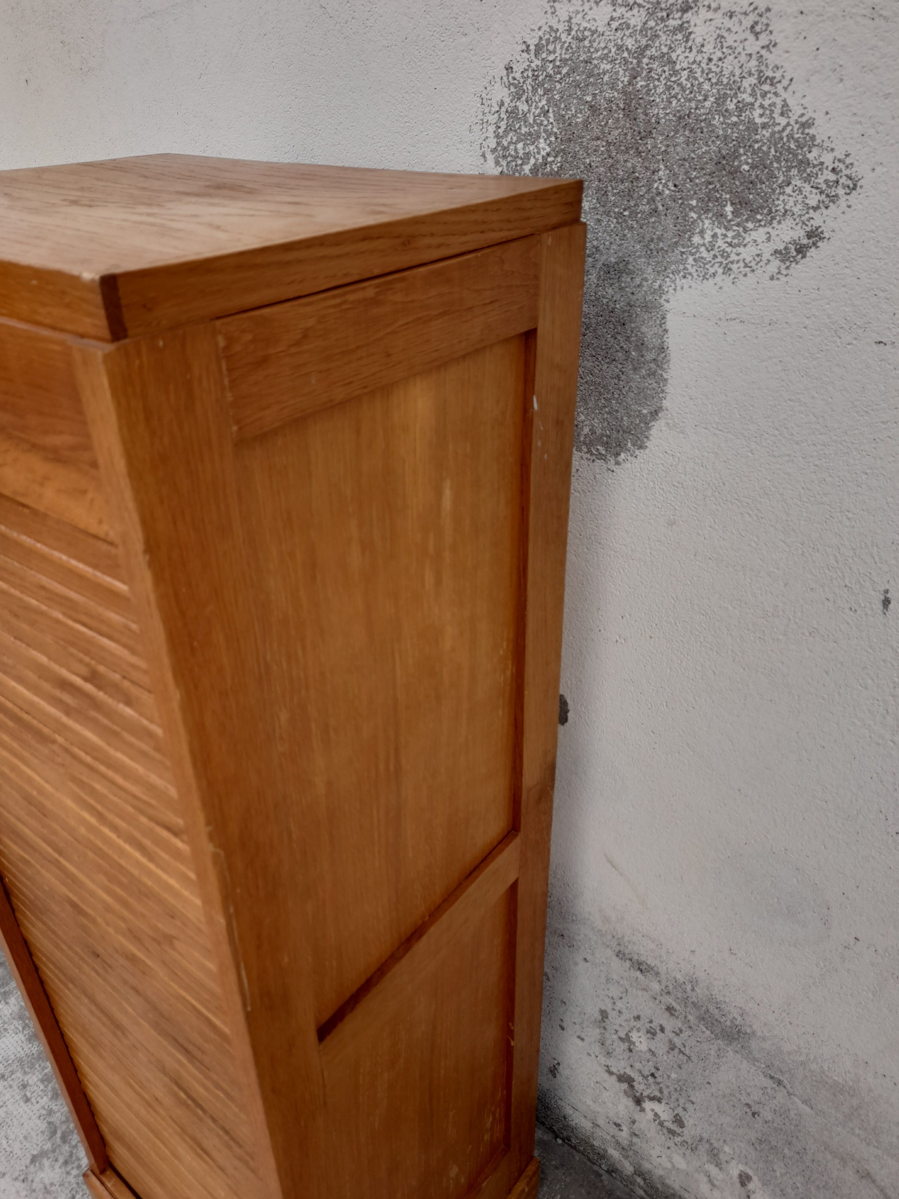 Old curtain cabinet cabinet