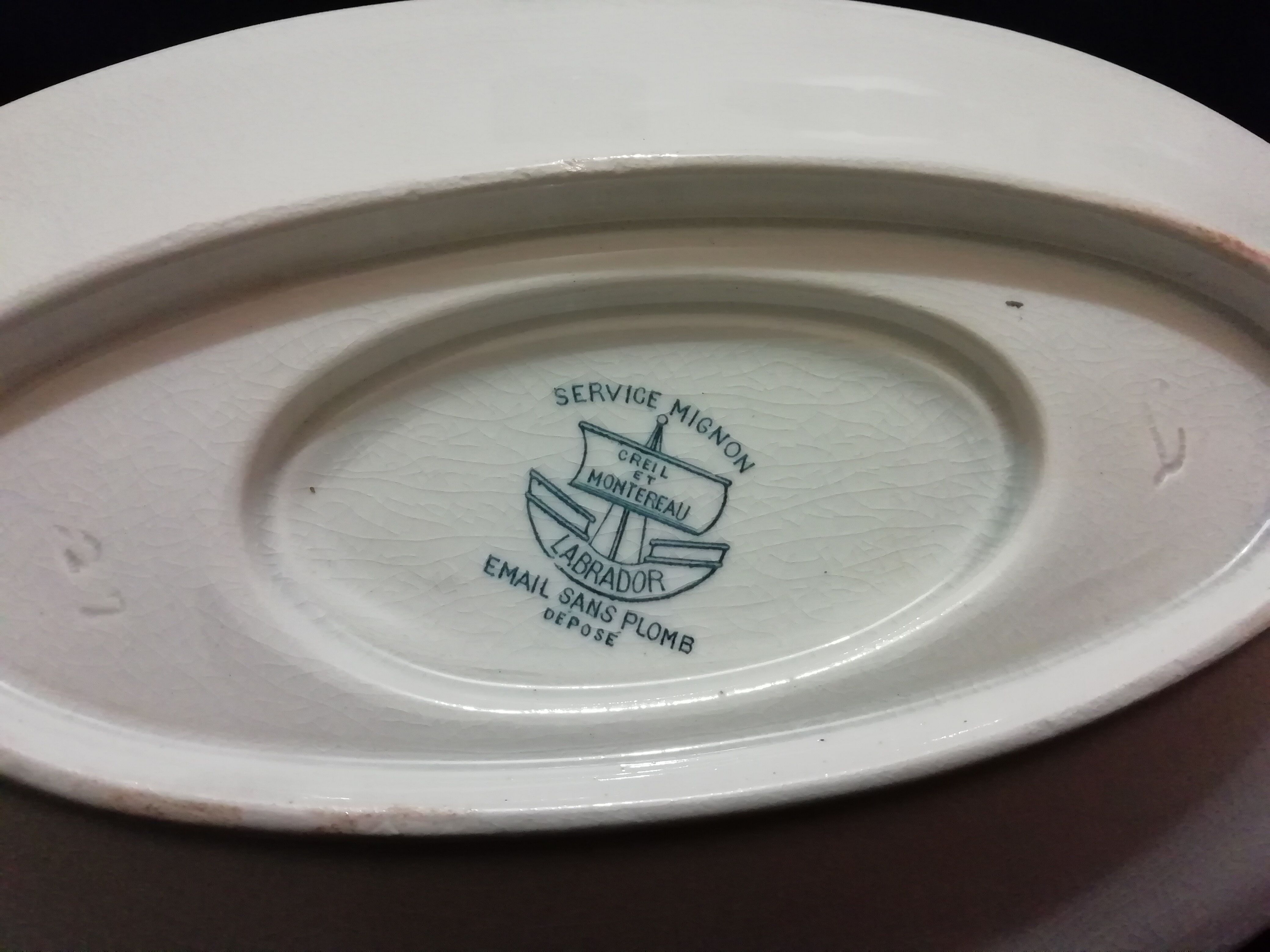 Creil and montereau sauce dish on porcelain sleeper signed, 19th century