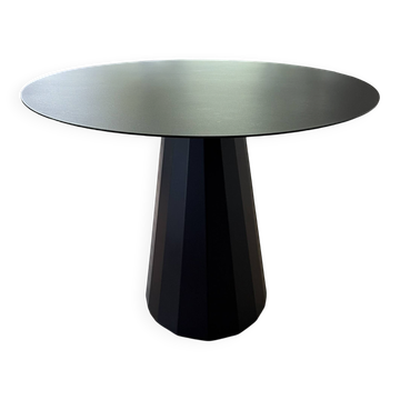 Ankara table by Matière Grise