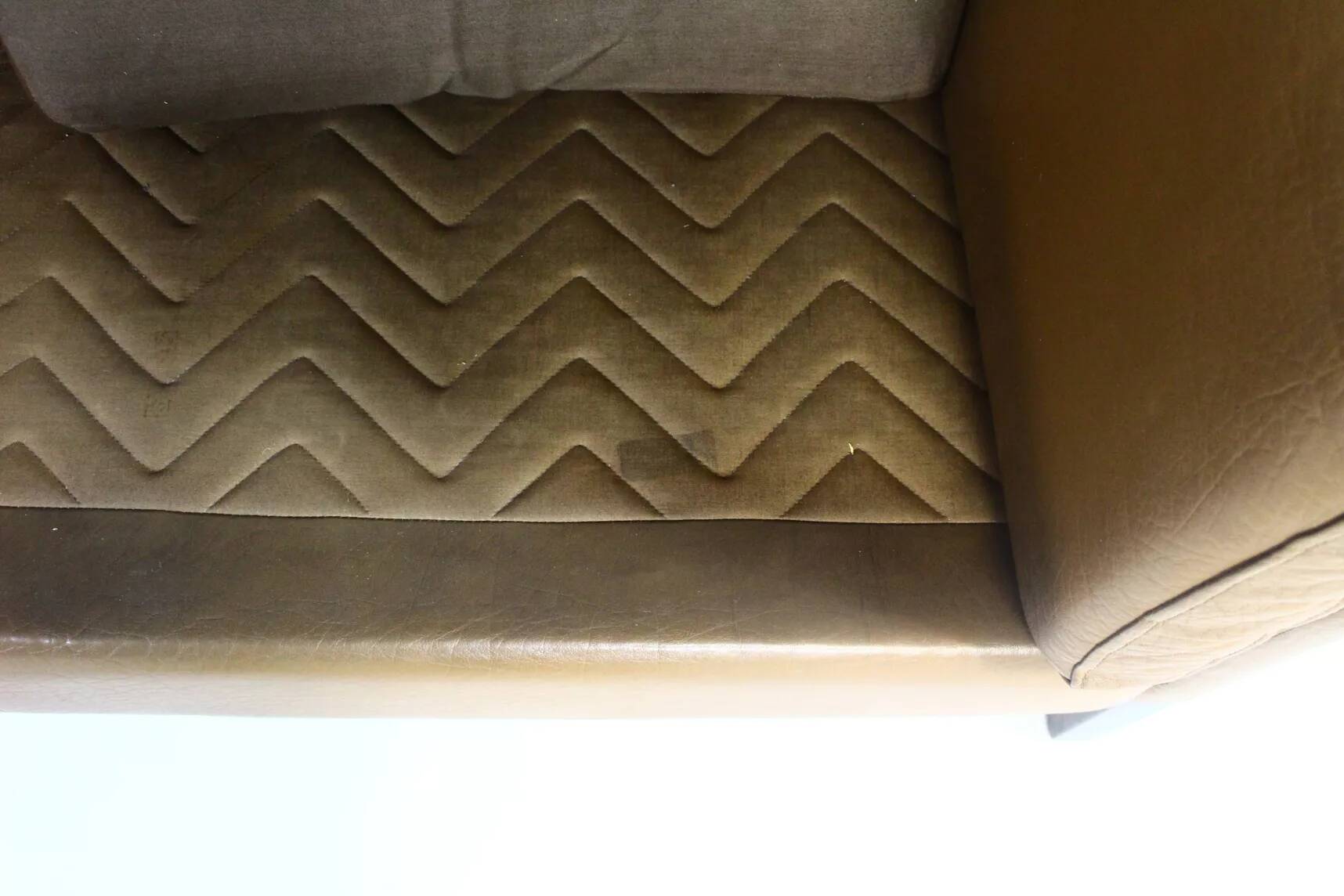 1970s brown leather sofa by Vejen Polstermøbelfabrik