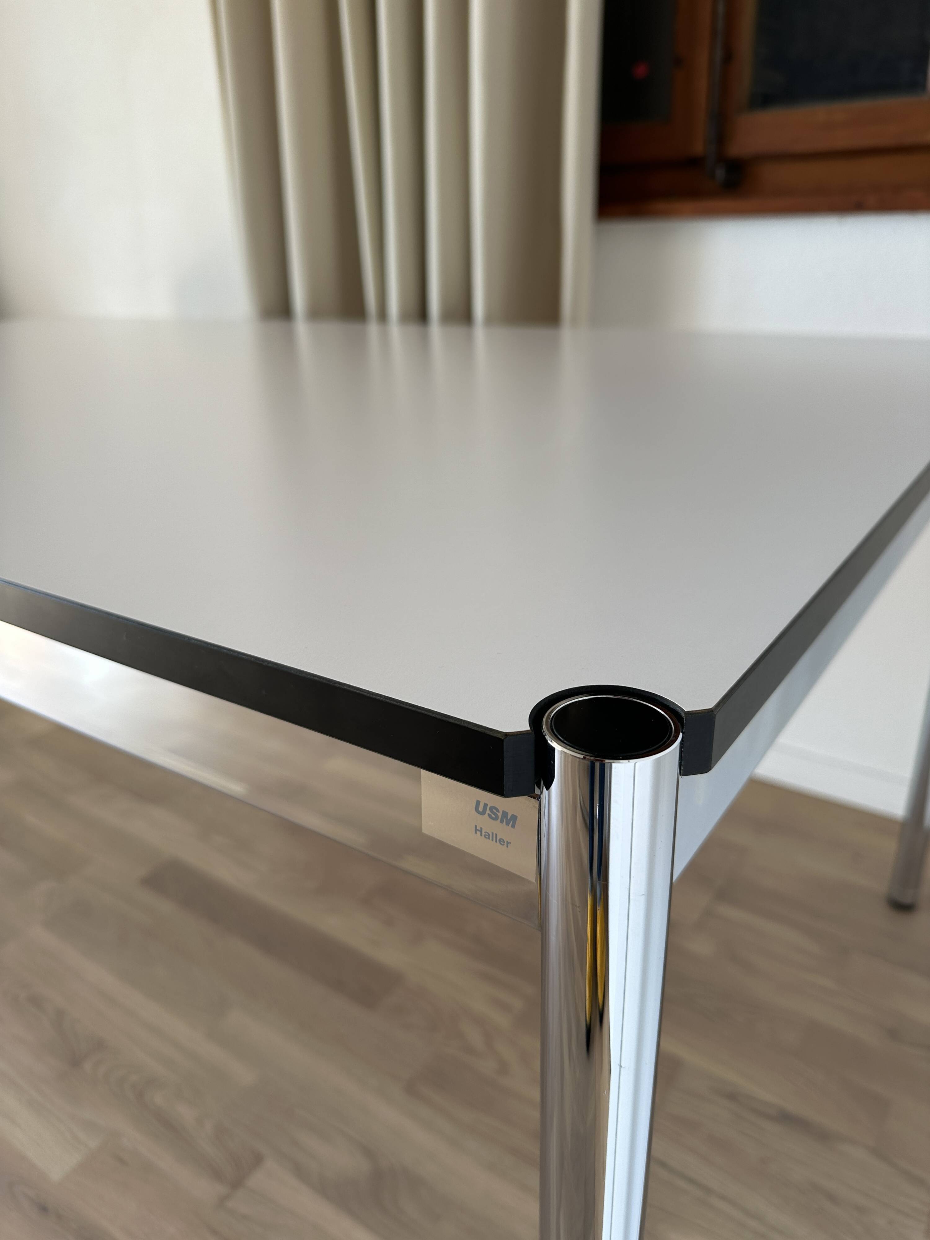 USM Haller desk in pearl grey laminate
