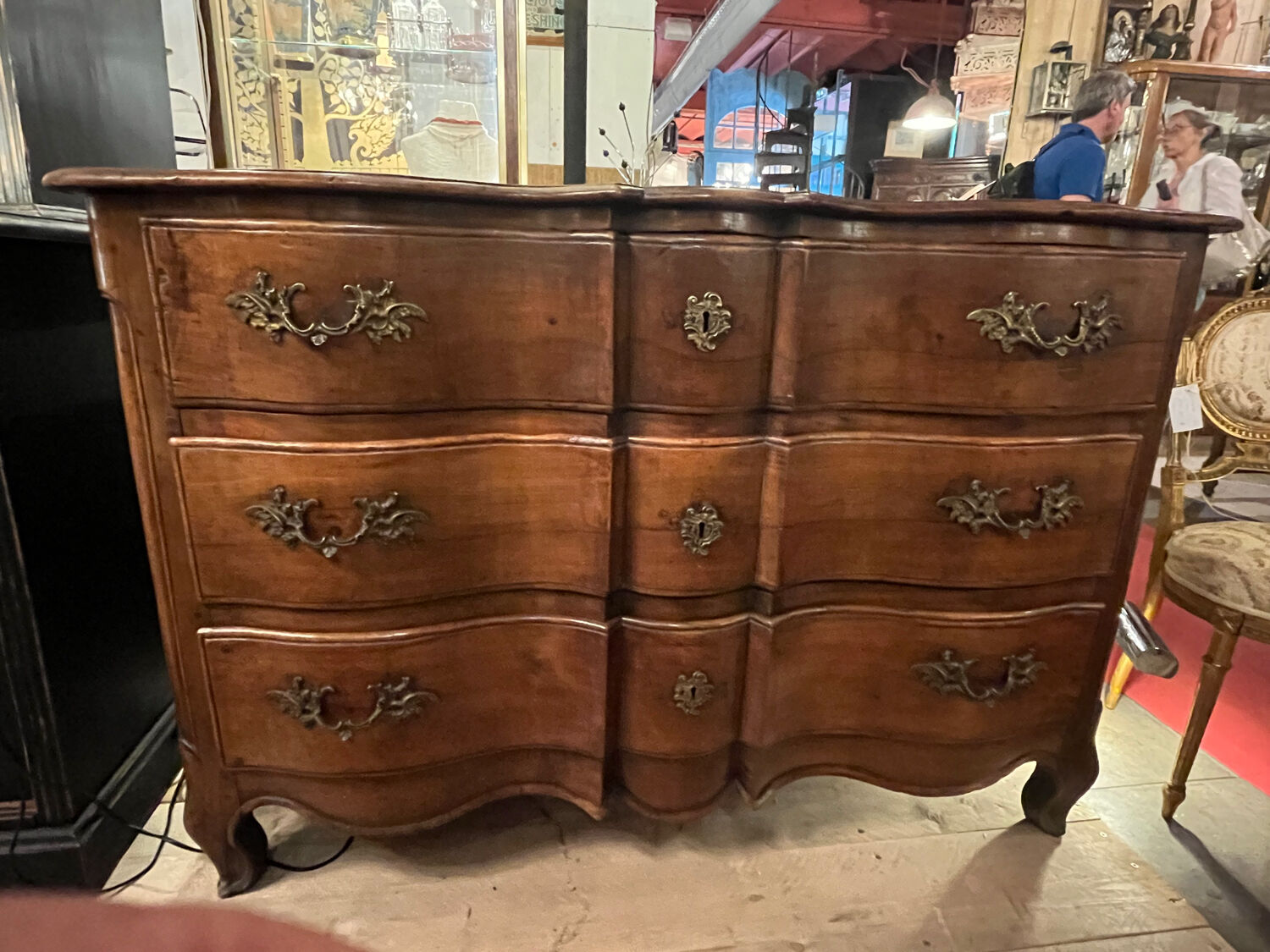 XVIII double crossbow chest of drawers