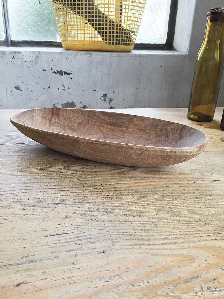 Brutalistic oval wood dish
