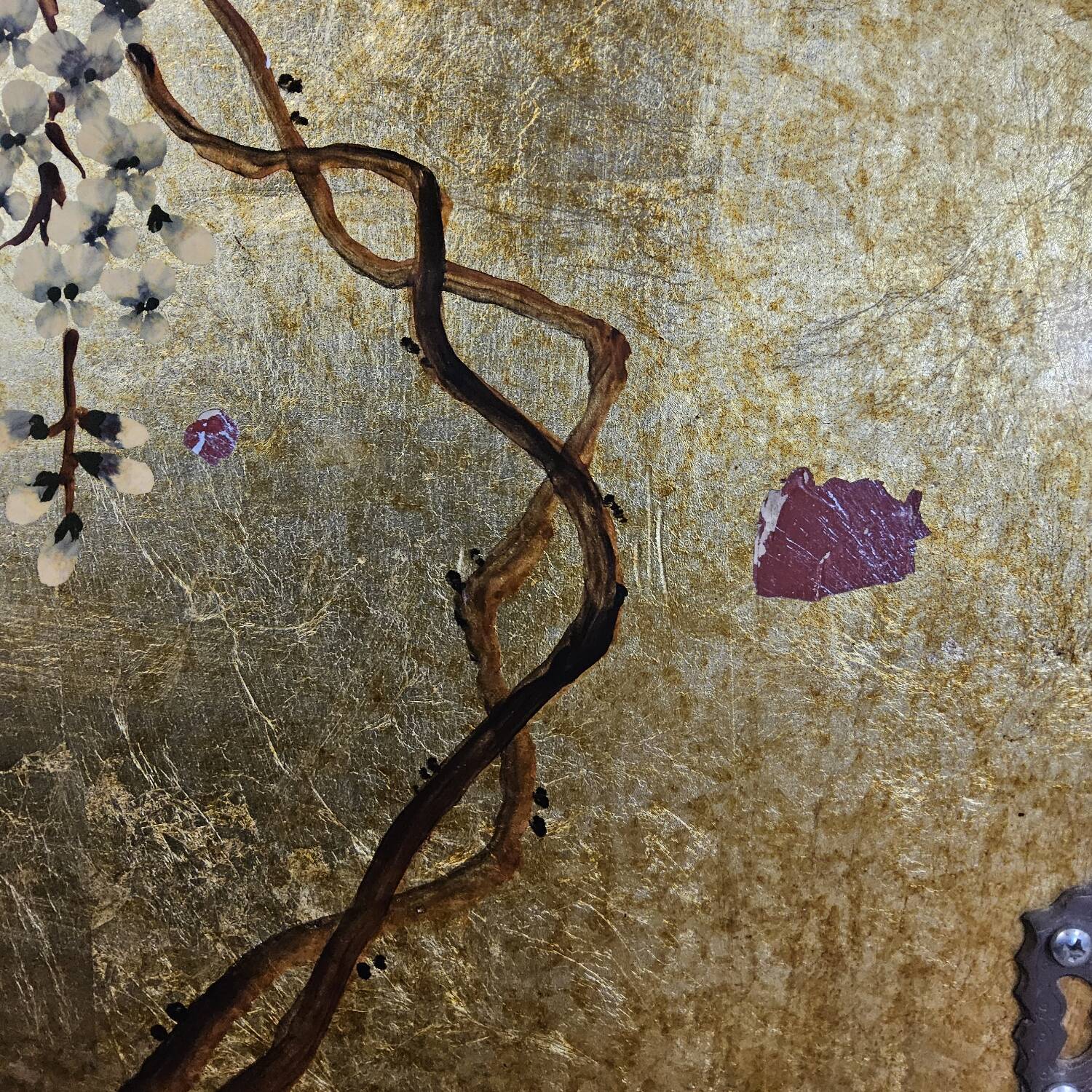 Vintage Chinese cabinet gold leaf / flowers and birds / bohemian