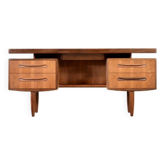 Bureau Kofod Larsen pour G Plan, style danois, milieu du siècle, en teck.
