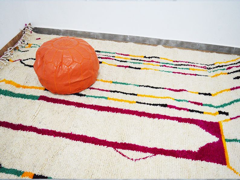 Handmade moroccan berber carpet 168 x 133 cm