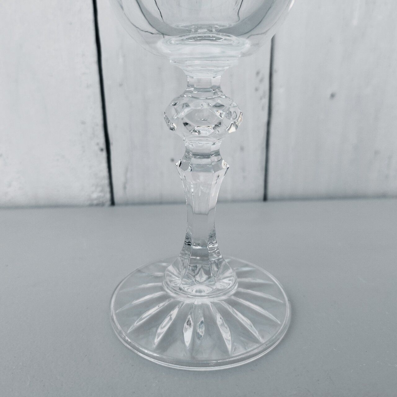 Verres à vin en cristal frise rubans vintage