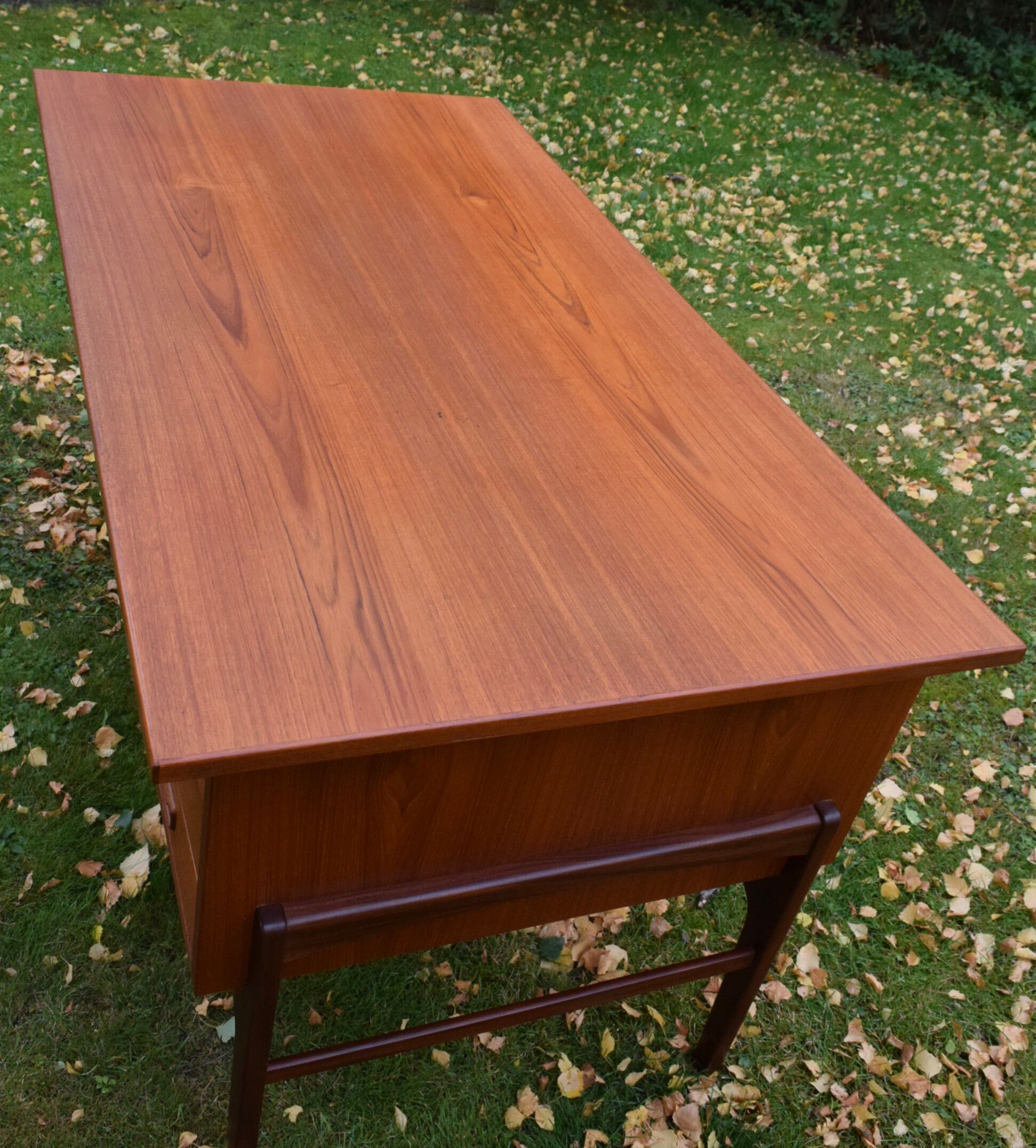 Mid-century Danish executive teak desk, 1960s