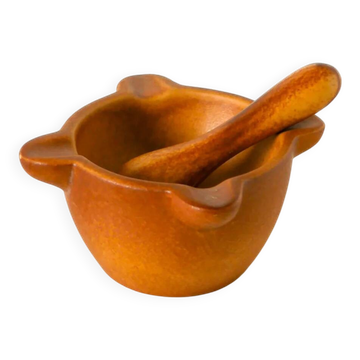 Small mortar and pestle in stoneware, 1970