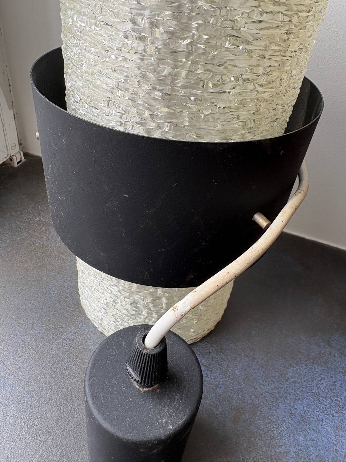 Vintage suspension light fixture