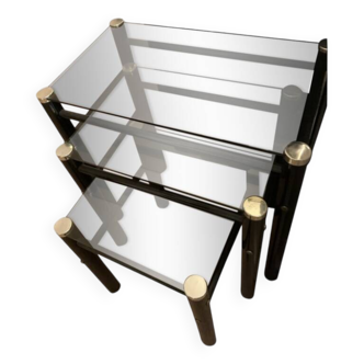 Nesting table