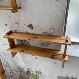 Trio d'étagères constructivistes en pin style Regain
