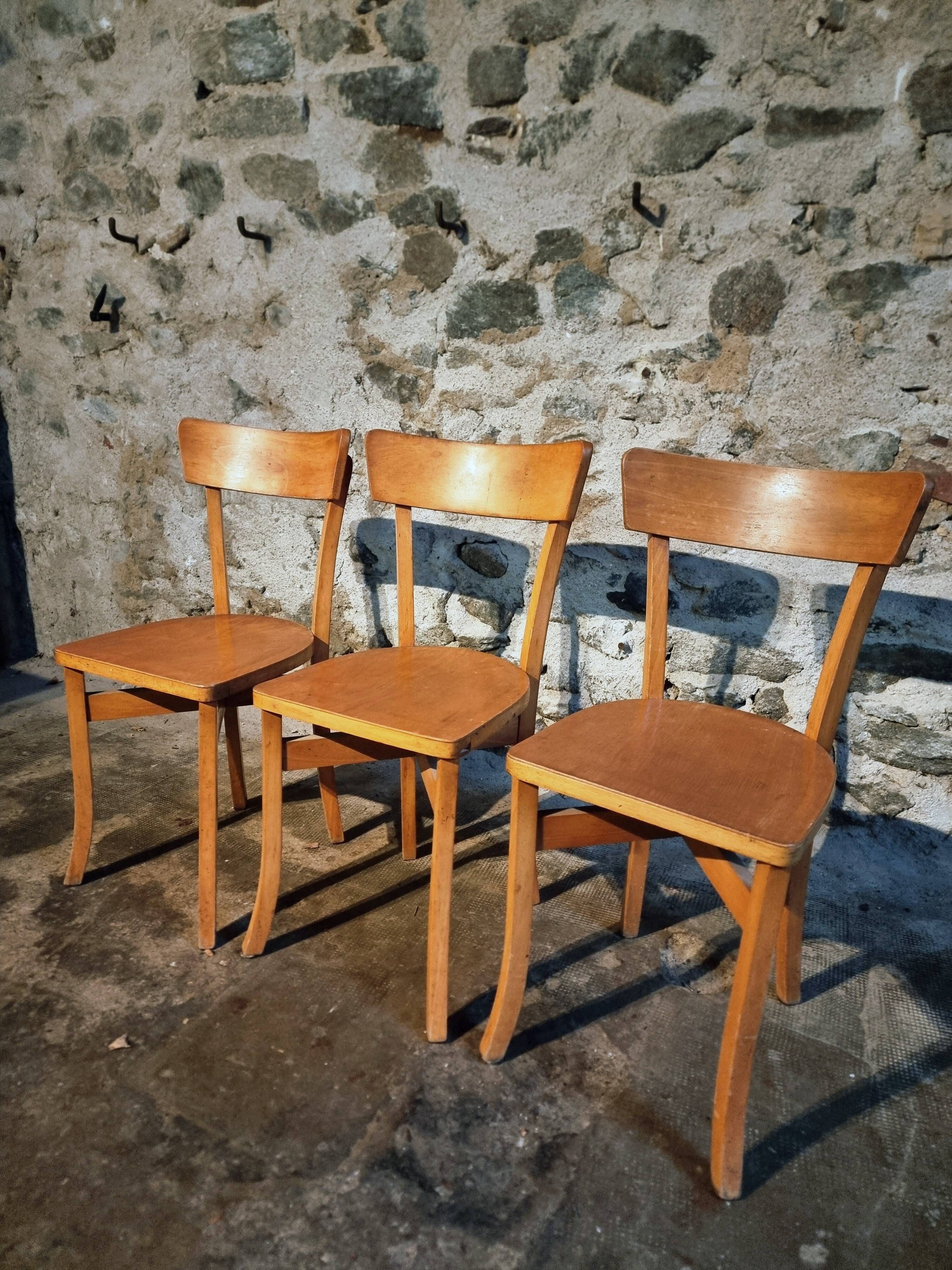 Vintage French bistro chairs in beech – Set of 3, 1950s café chairs