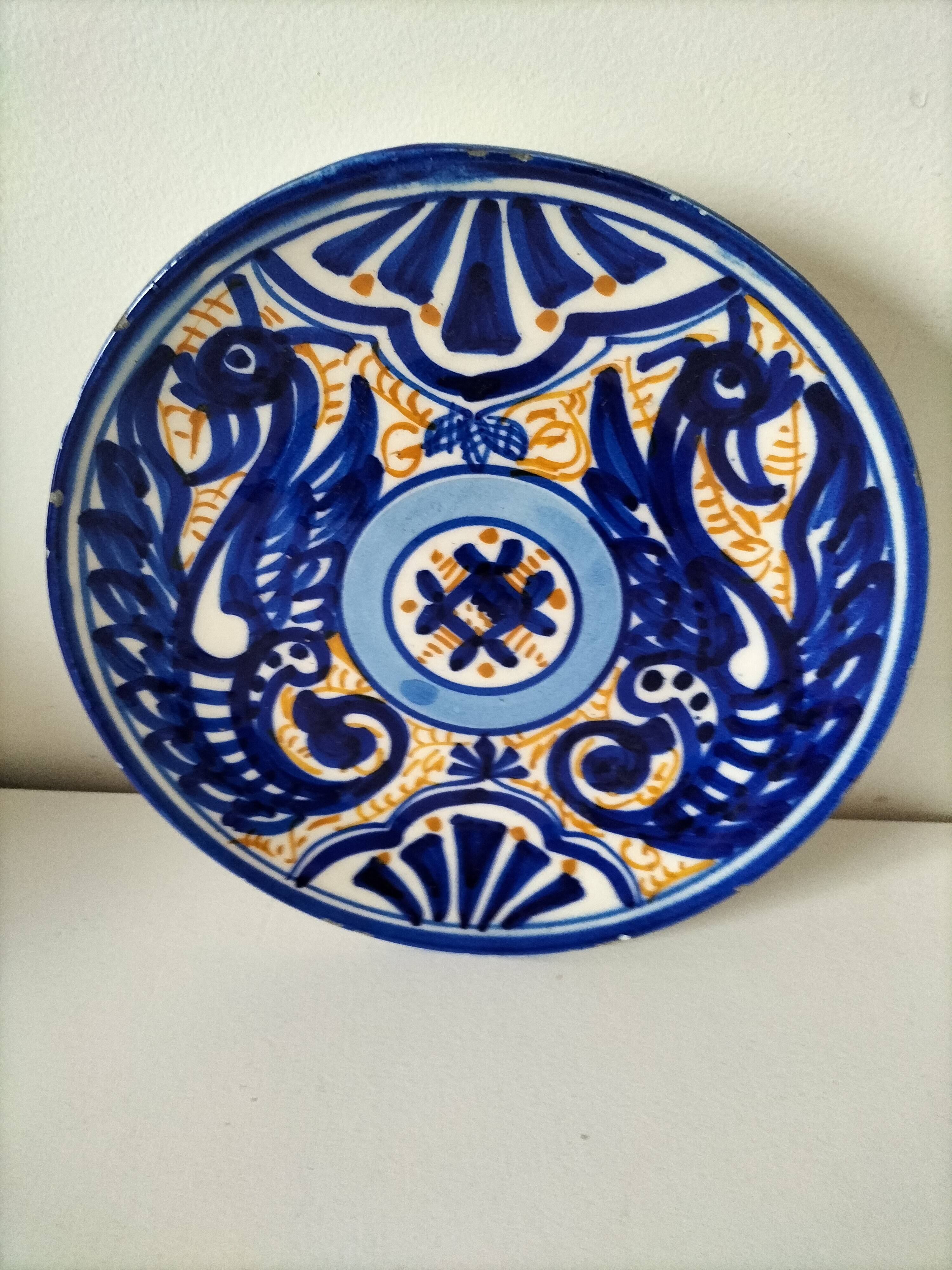 Vintage Spanish artisan plate (attributed to Talavera - Castile)