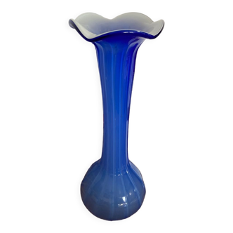 Vase beak corolla vintage blown glass