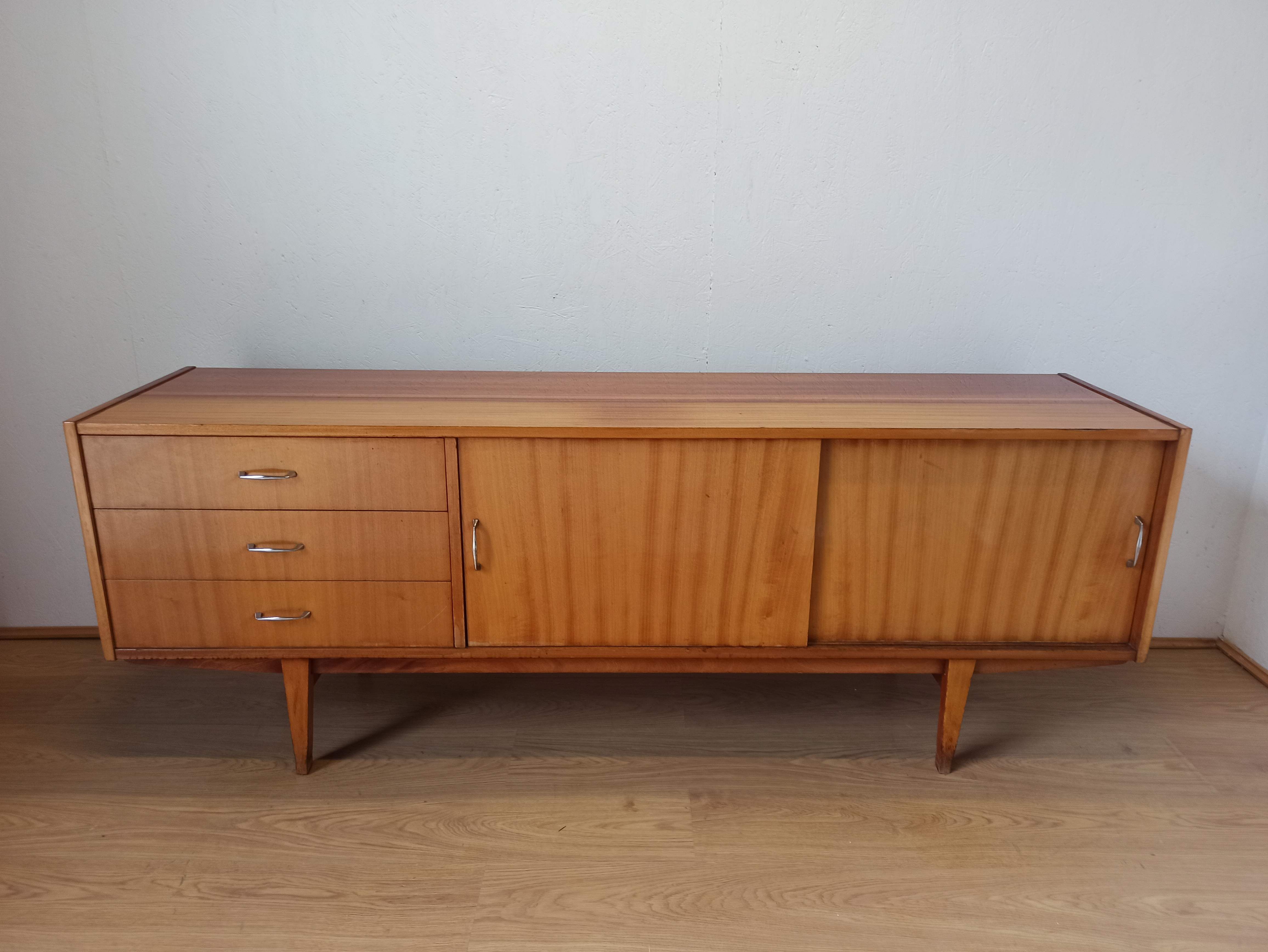 Enfilade des années 1970