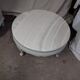 Table basse ronde avec plateau en marbre