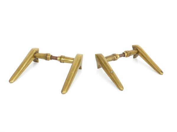 2 paires de poignées de porte modernistes en laiton massif 1950–1960