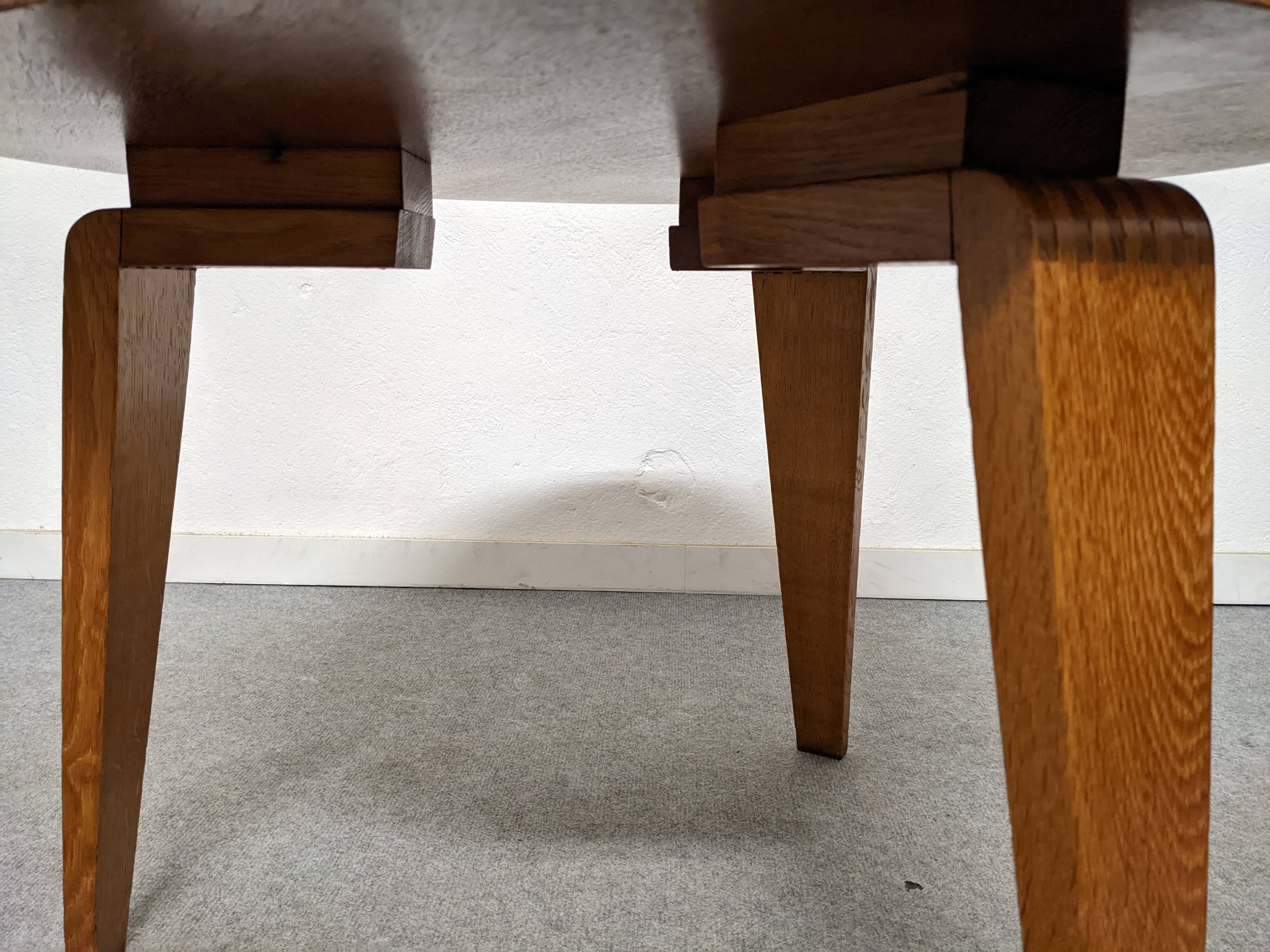 Round pedestal table tripod Art Deco circa 1930