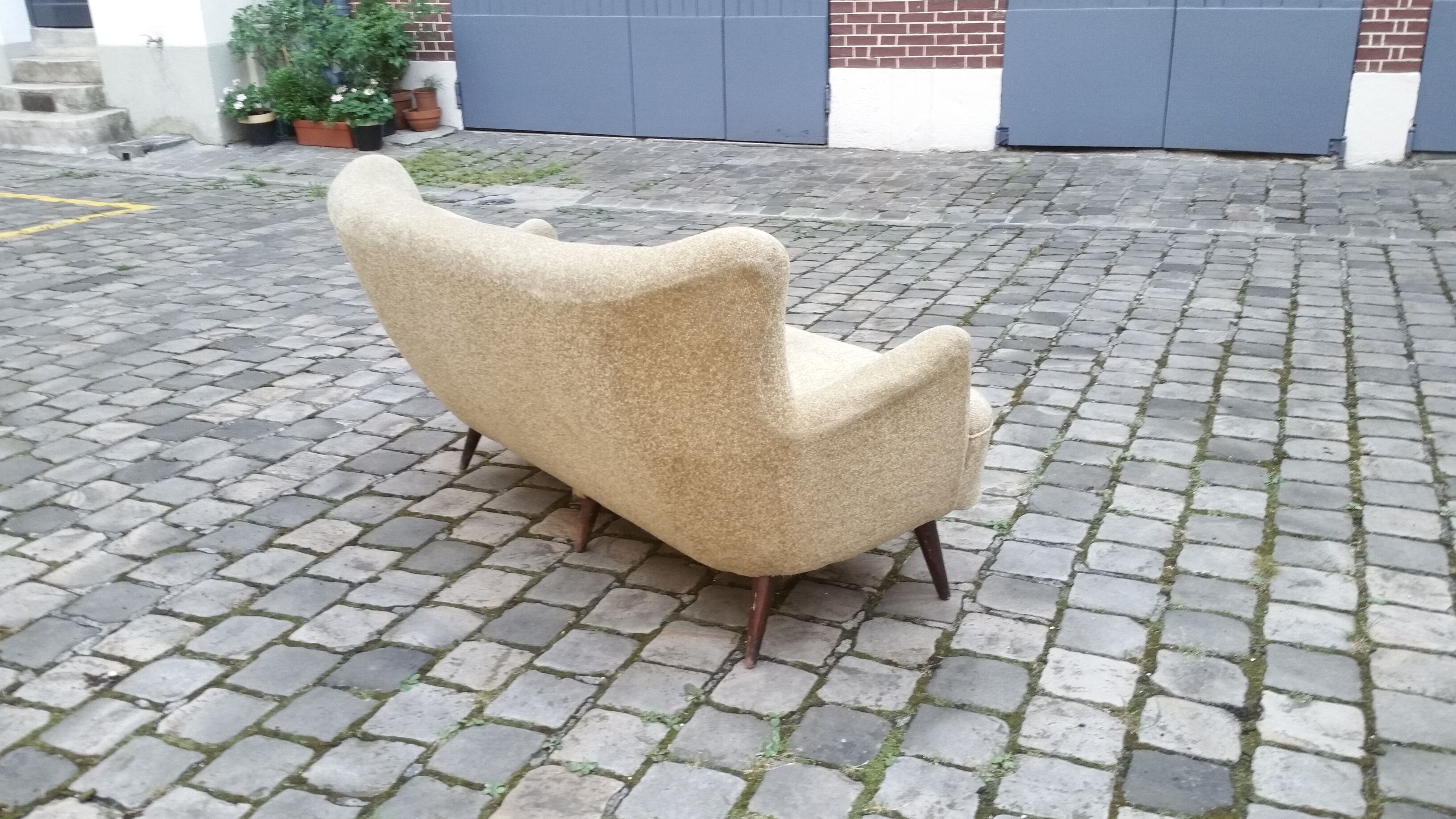 Reare Fauteuil Club Wing chair organic annéee 50