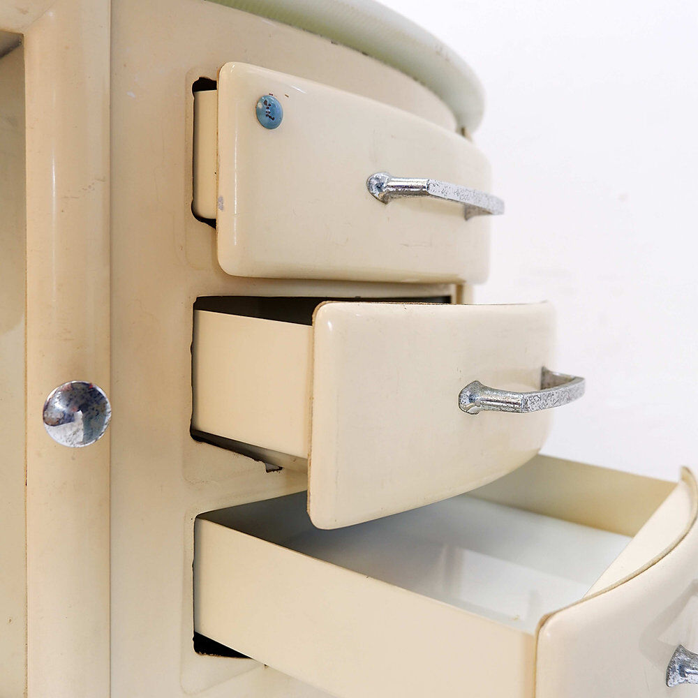 Rotating dentist's cabinet Girator by Leon Martin - Paris, early 1950s