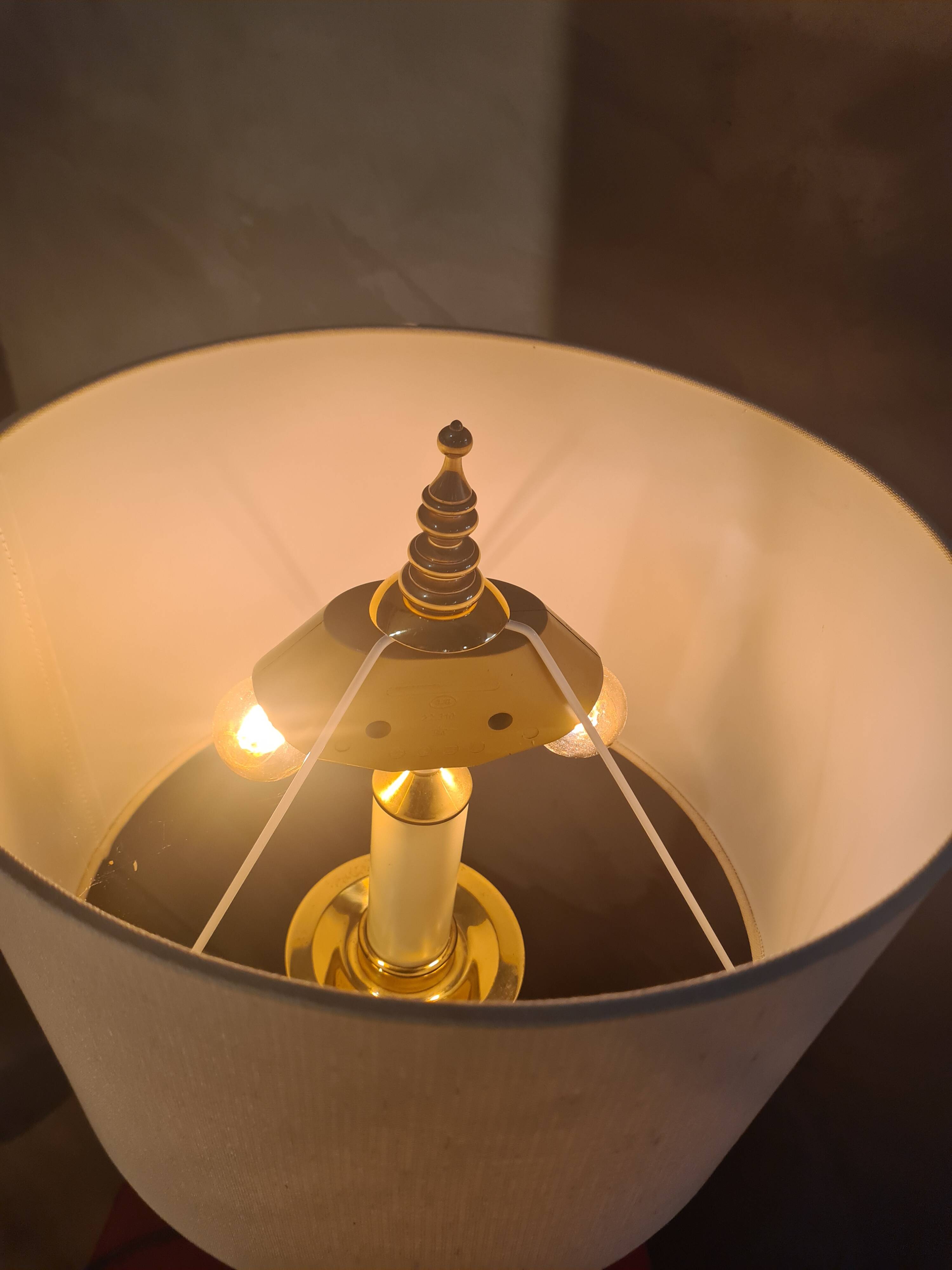 large 1970s luxury solid brass living room lamp with new linen shade 68x35