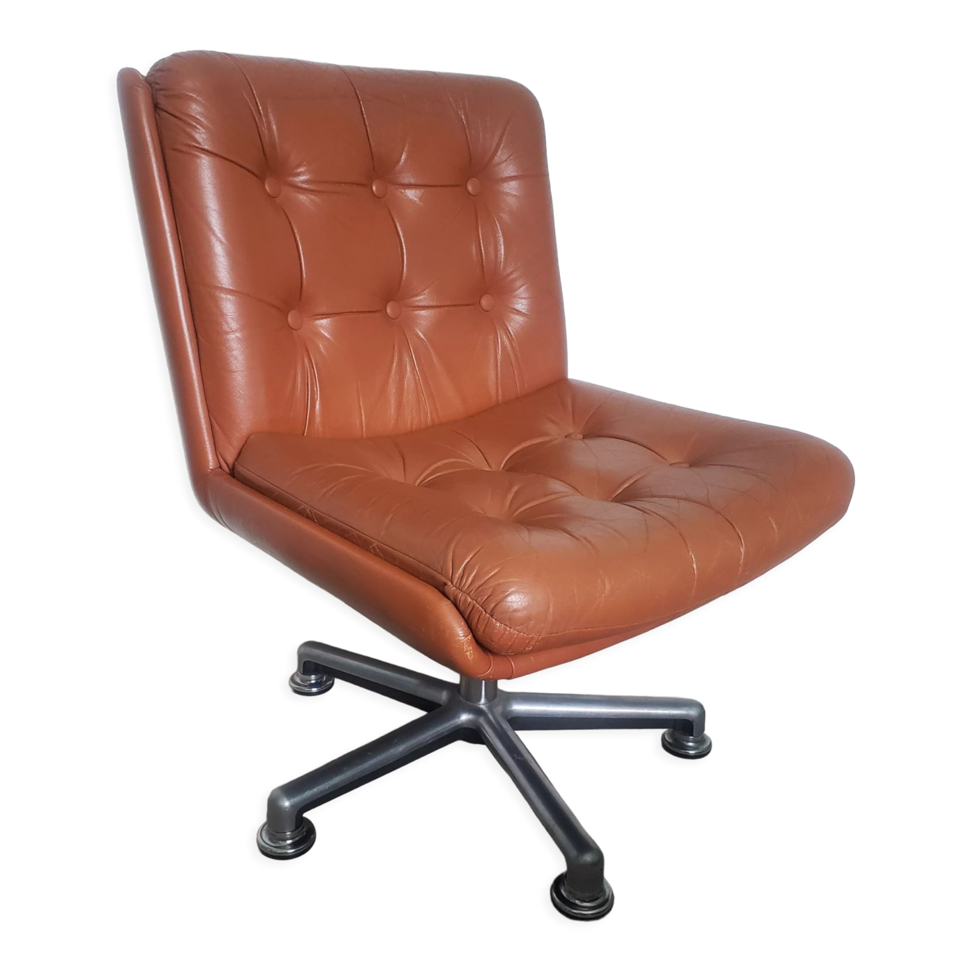 Vintage armchair in brown leather