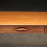 Très jolie table basse scandinave des années 60.