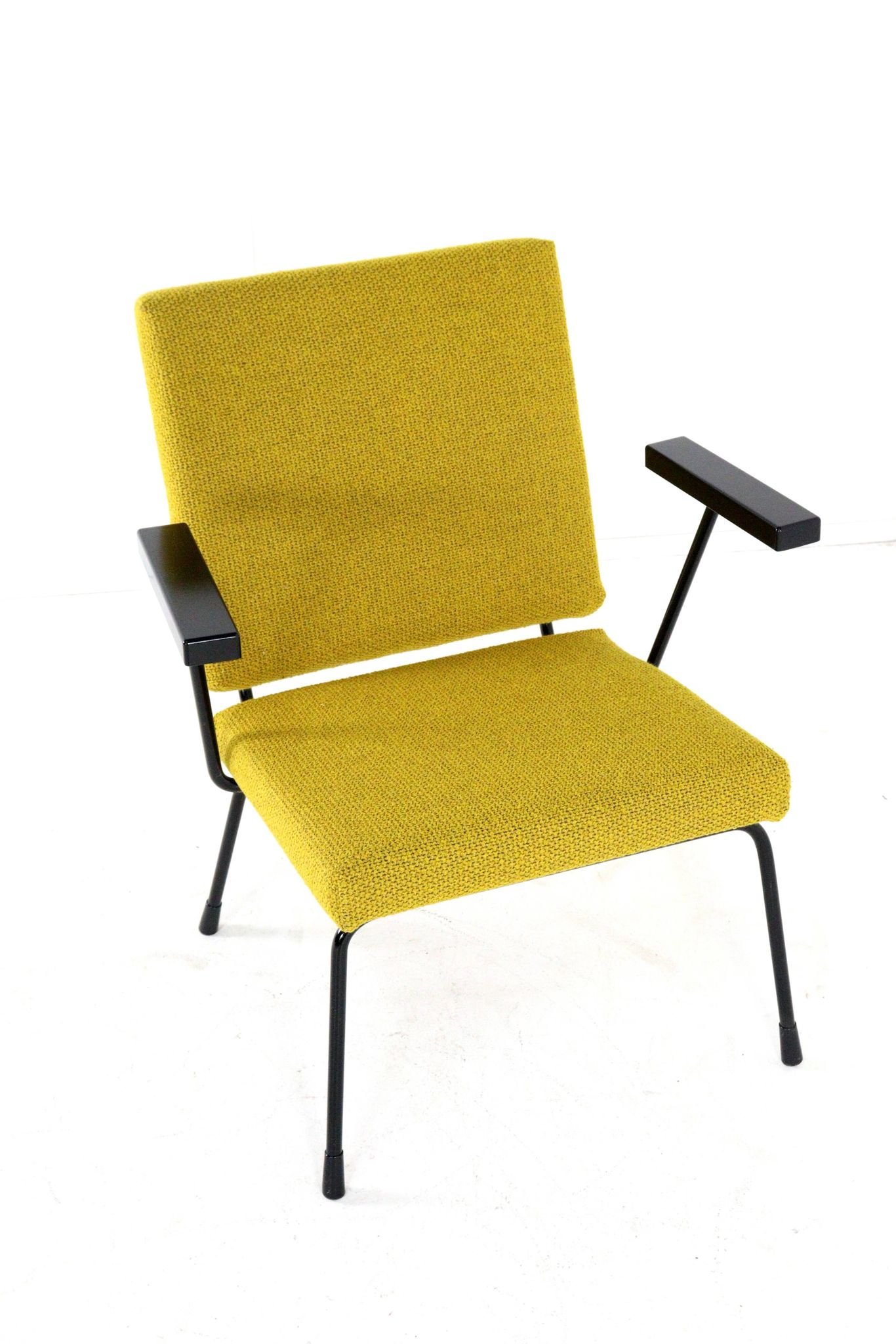 W.H. Rietveld pour le fauteuil Gispen modèle 1401