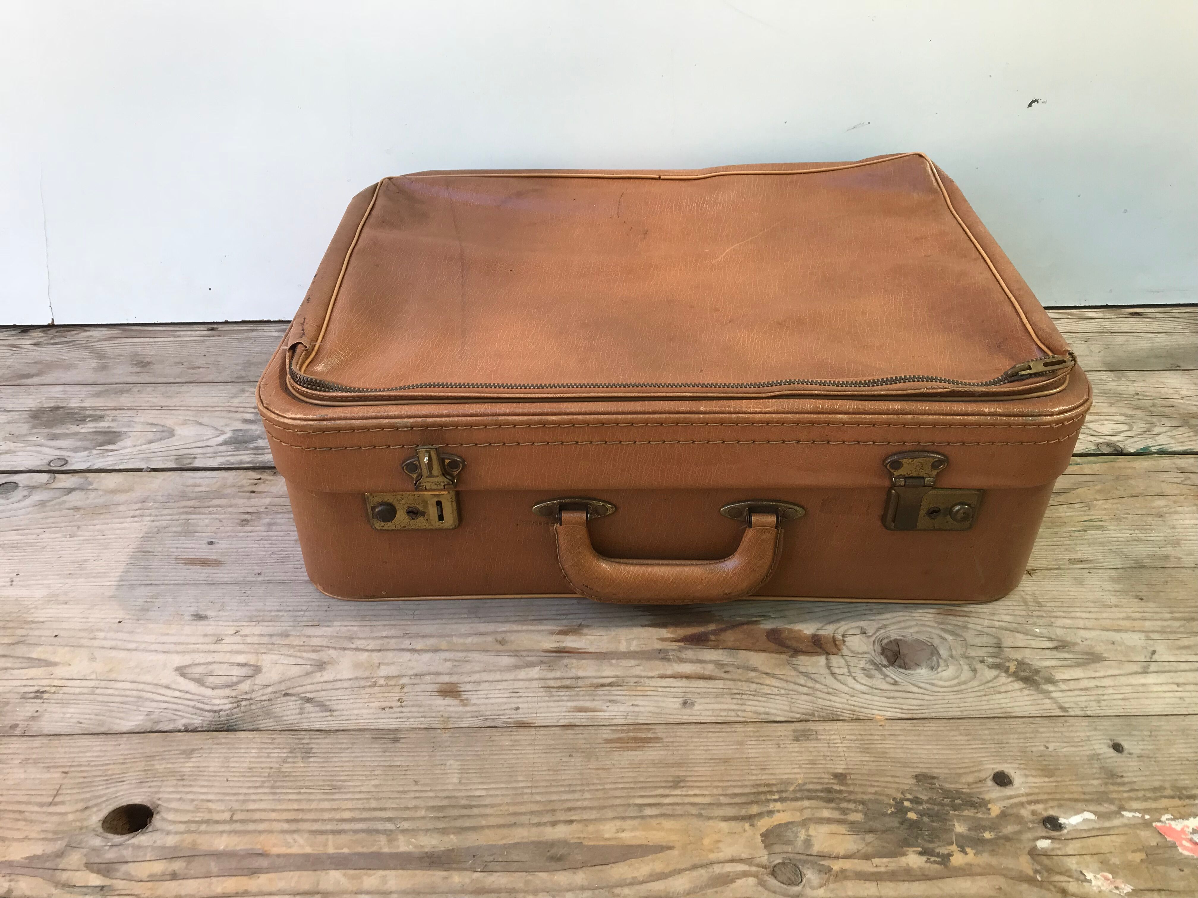 Old suitcase travel leather brown70s vintage