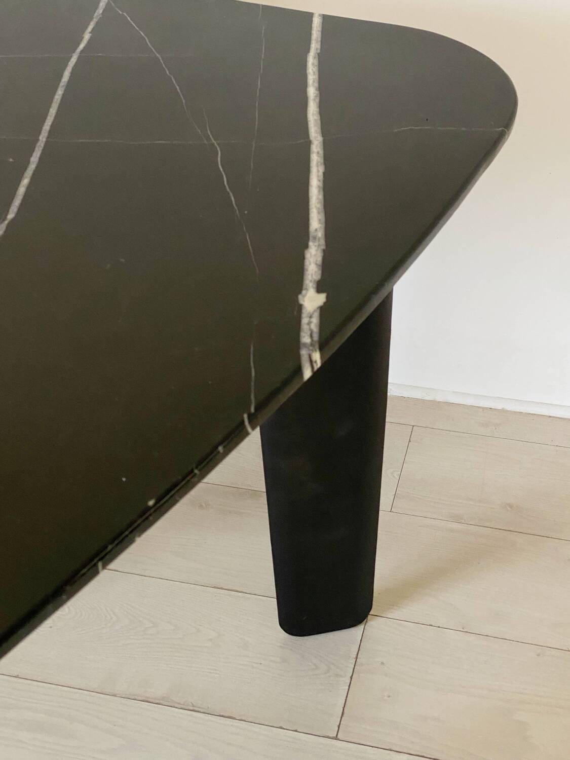 AMPM marble table for 4 people