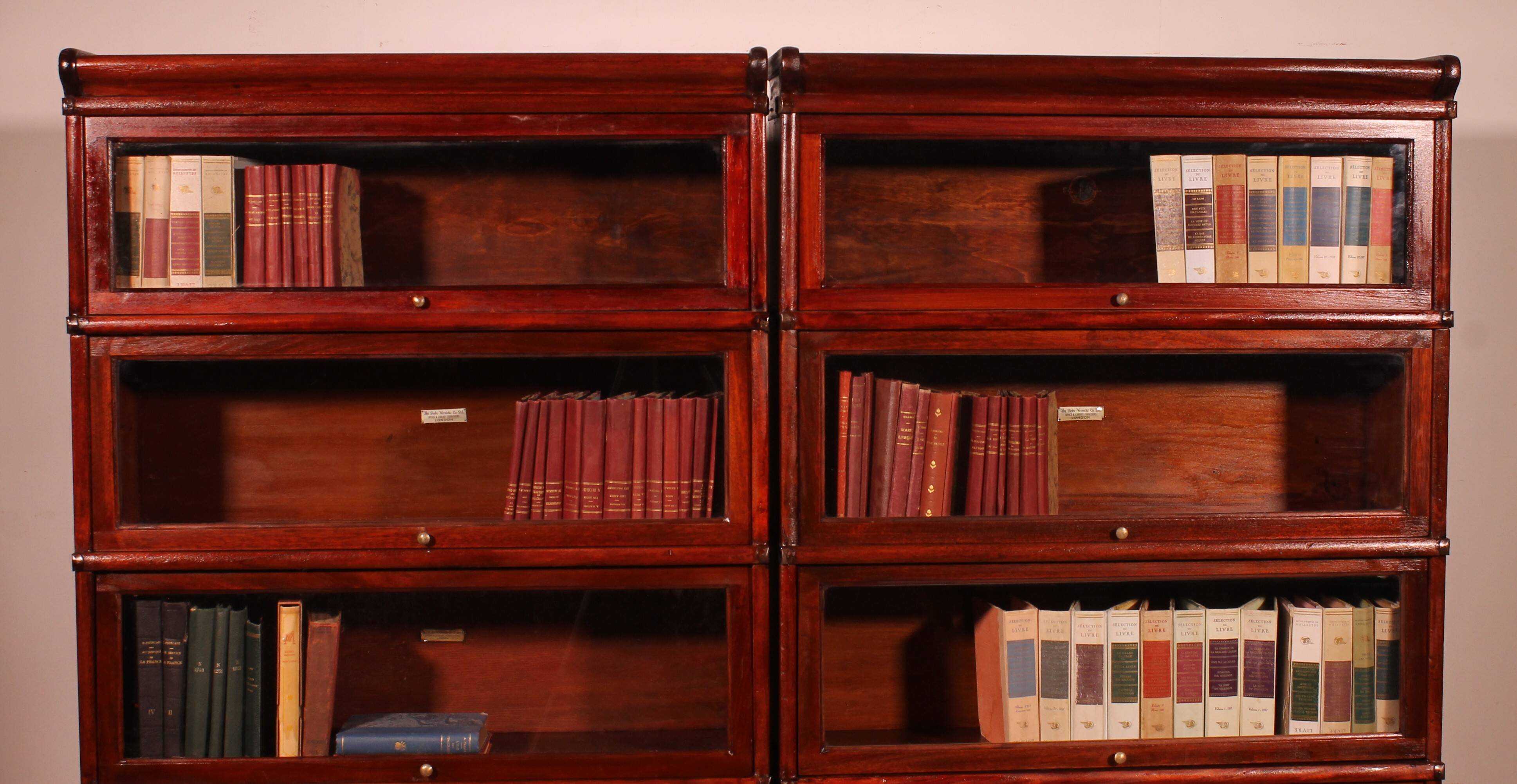 Pair of Globe Wernicke mahogany bookcases circa 1900