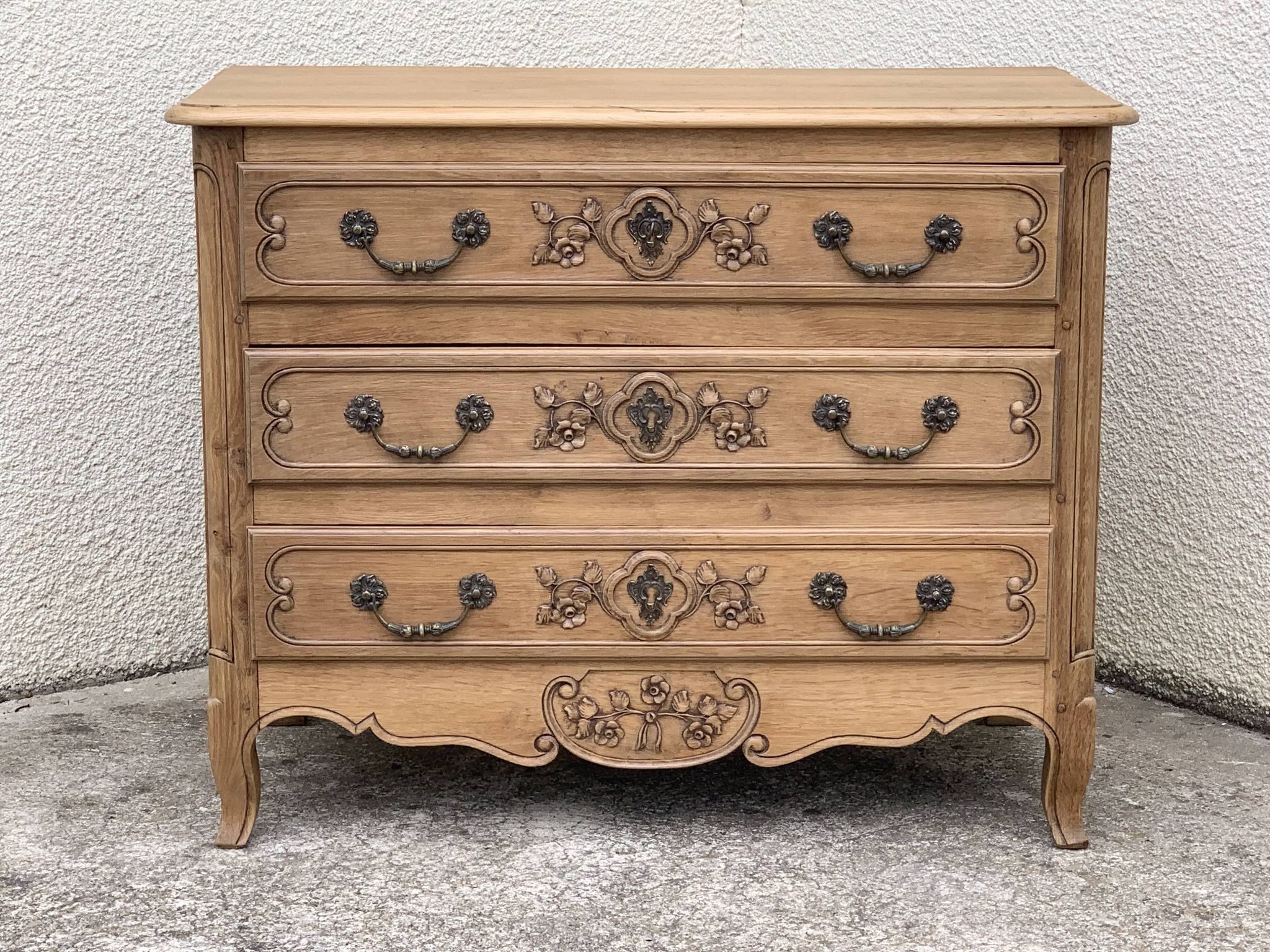 Louis XV style chest of drawers, solid raw oak, 1920.