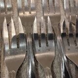 12 silver-plated metal cake forks by Ercuis silversmiths, Contours pattern