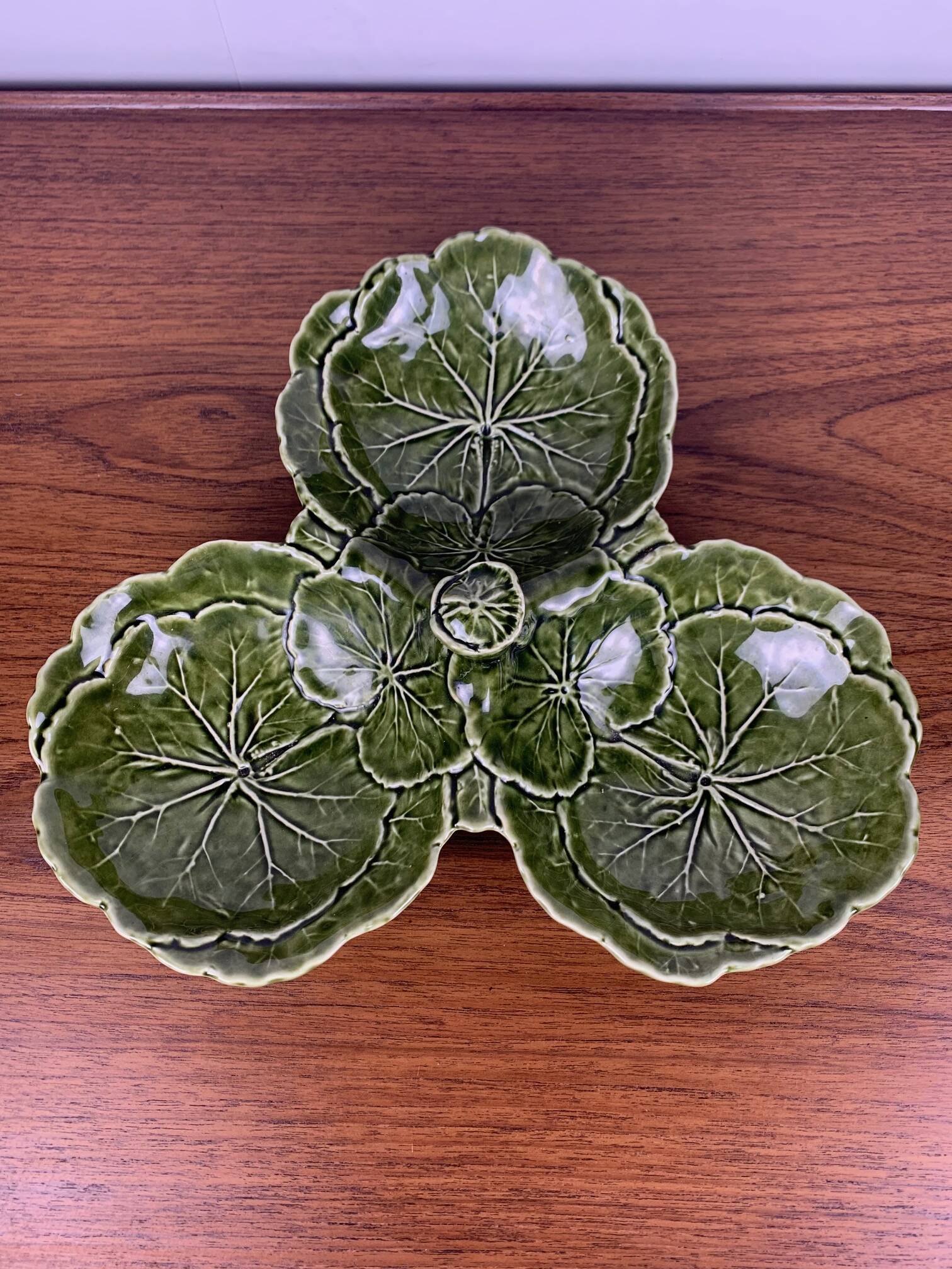 Green cabbage appetizer dish, SILEA, 3 compartments, ceramic
