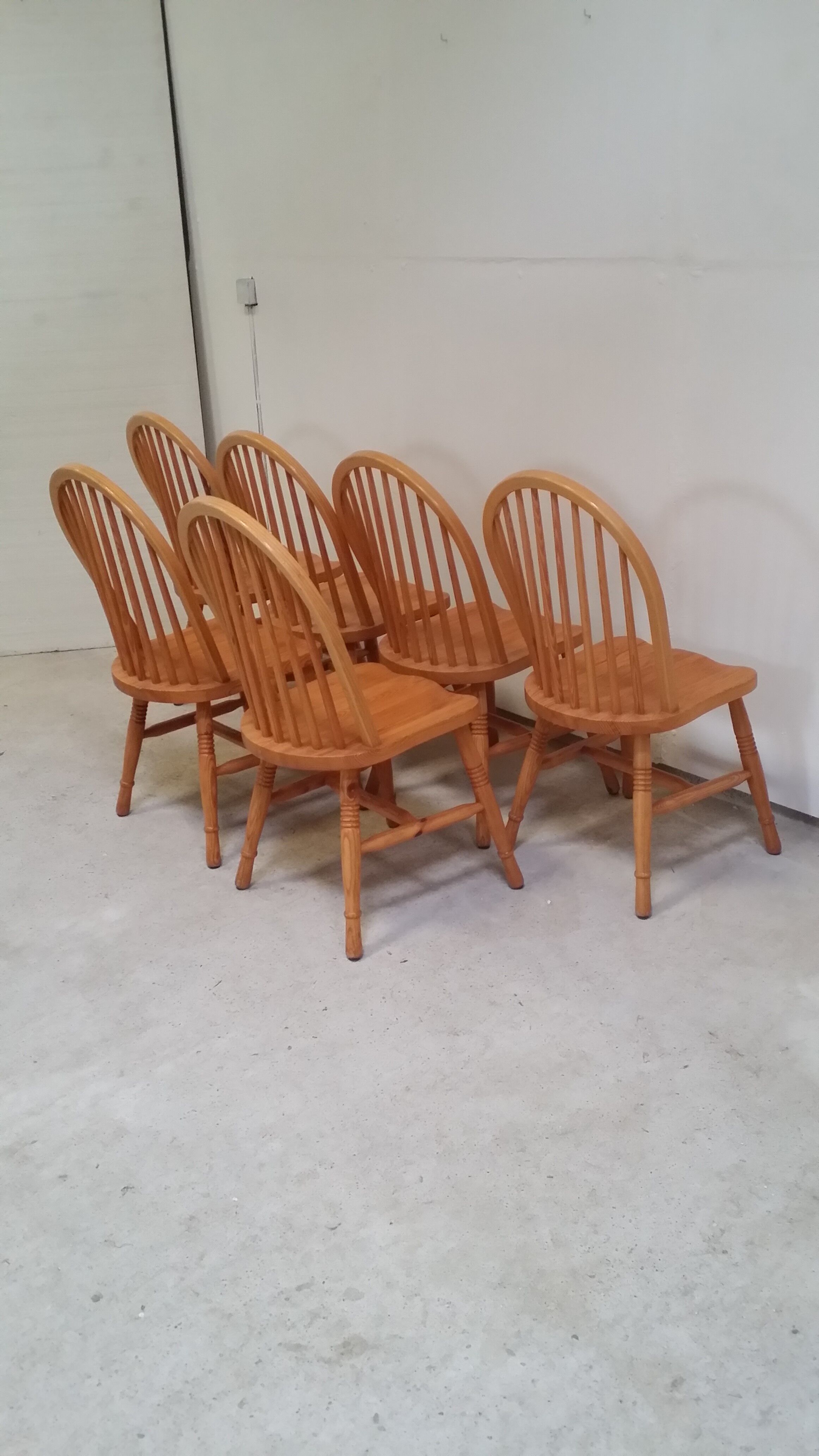 Batch of 6 chairs