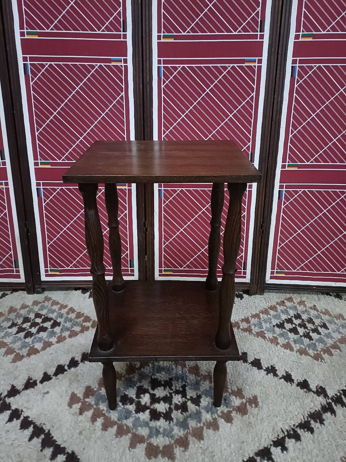Vintage 2-tier pedestal table