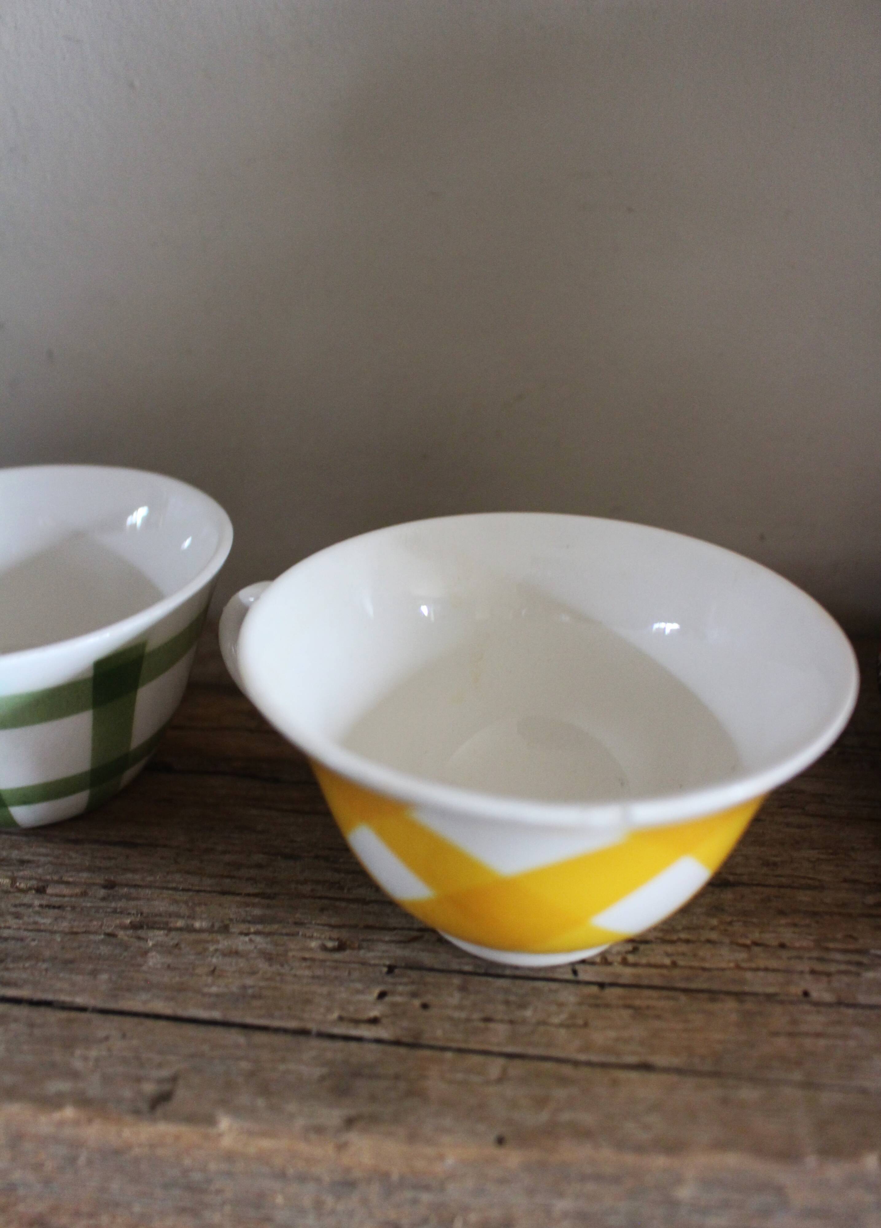 2 cups saucers Square Yellow Green Vintage