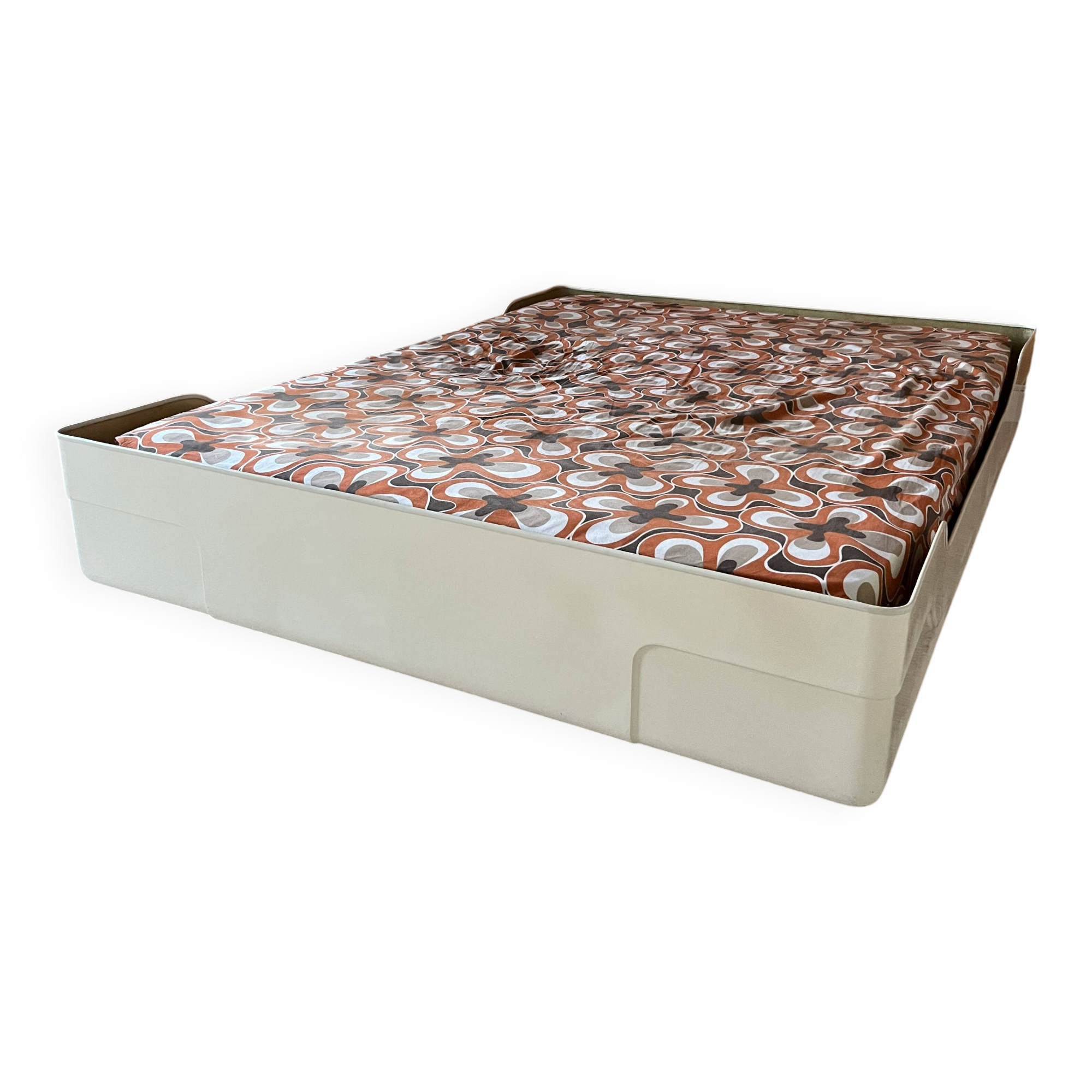 Double bed Series Ozoo, designed by Marc Berthier, white fibreglass, 70s.