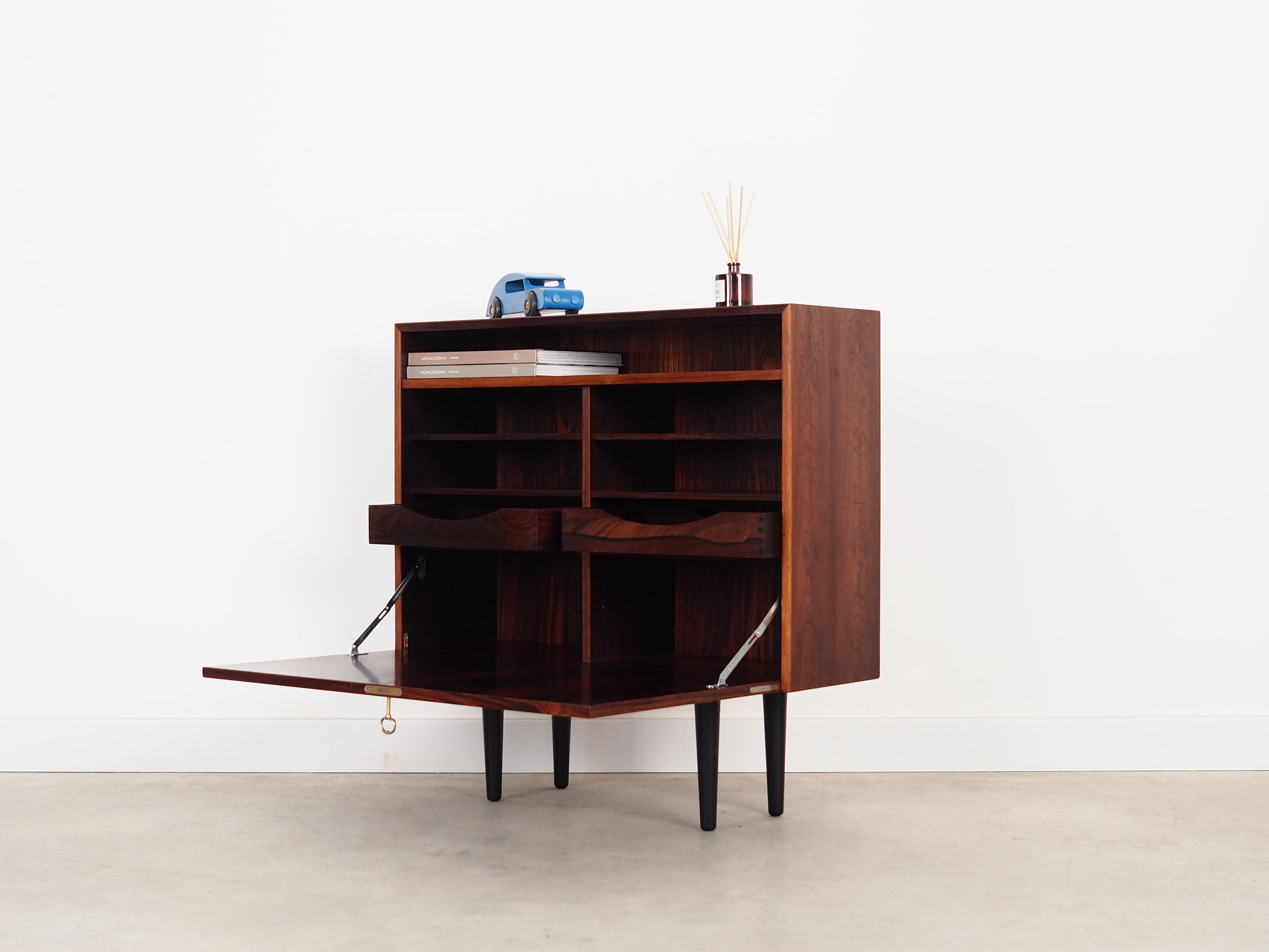 Rosewood cabinet, Danish design, 1970s, production: Horsens Møbelfabrik